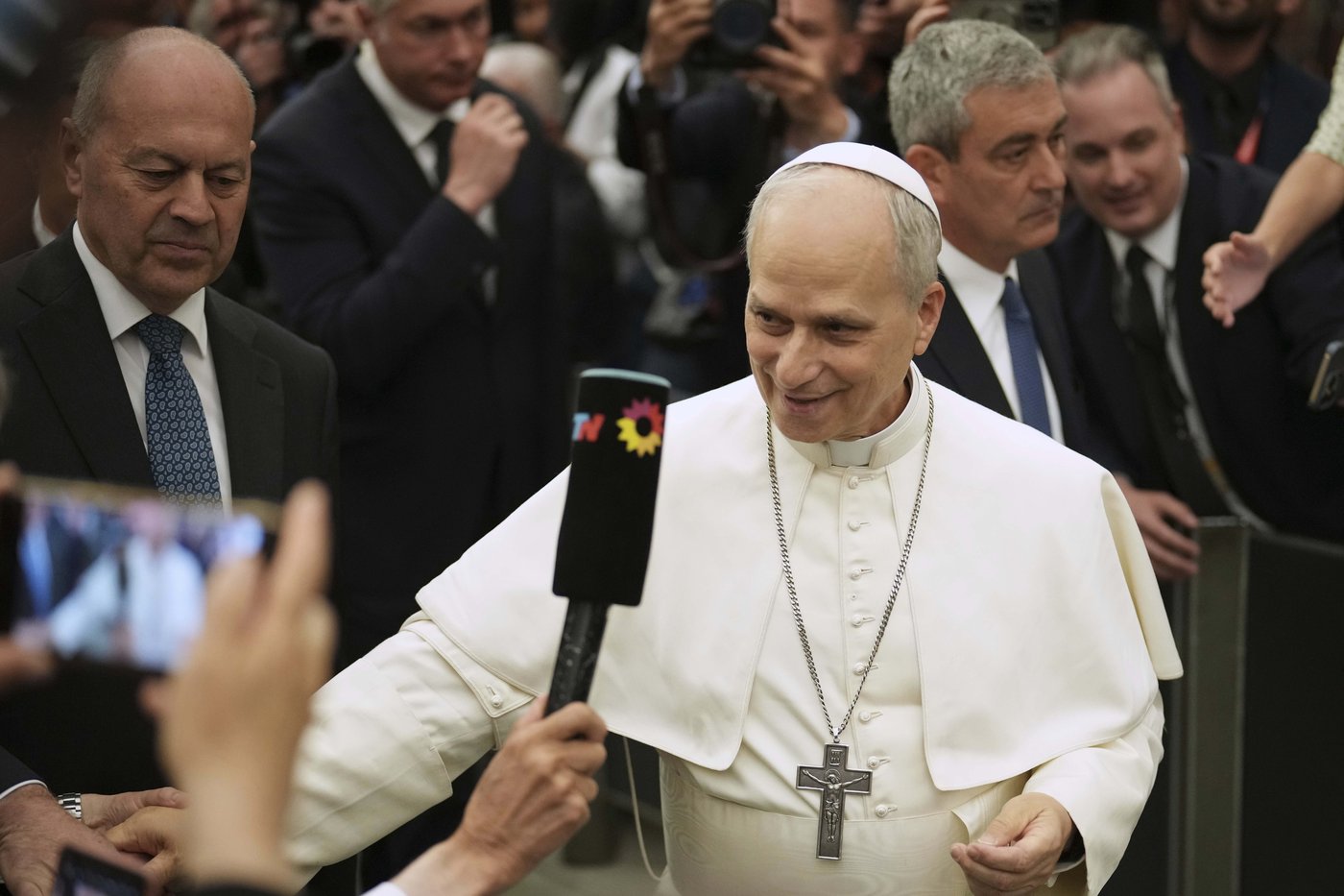 The pope and Sinner: Love, service and a match made in heaven | iNFOnews.ca