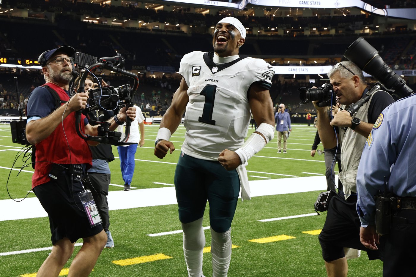Eagles heading to Florida where they will try to avenge a lopsided playoff loss to Bucs | iNFOnews.ca