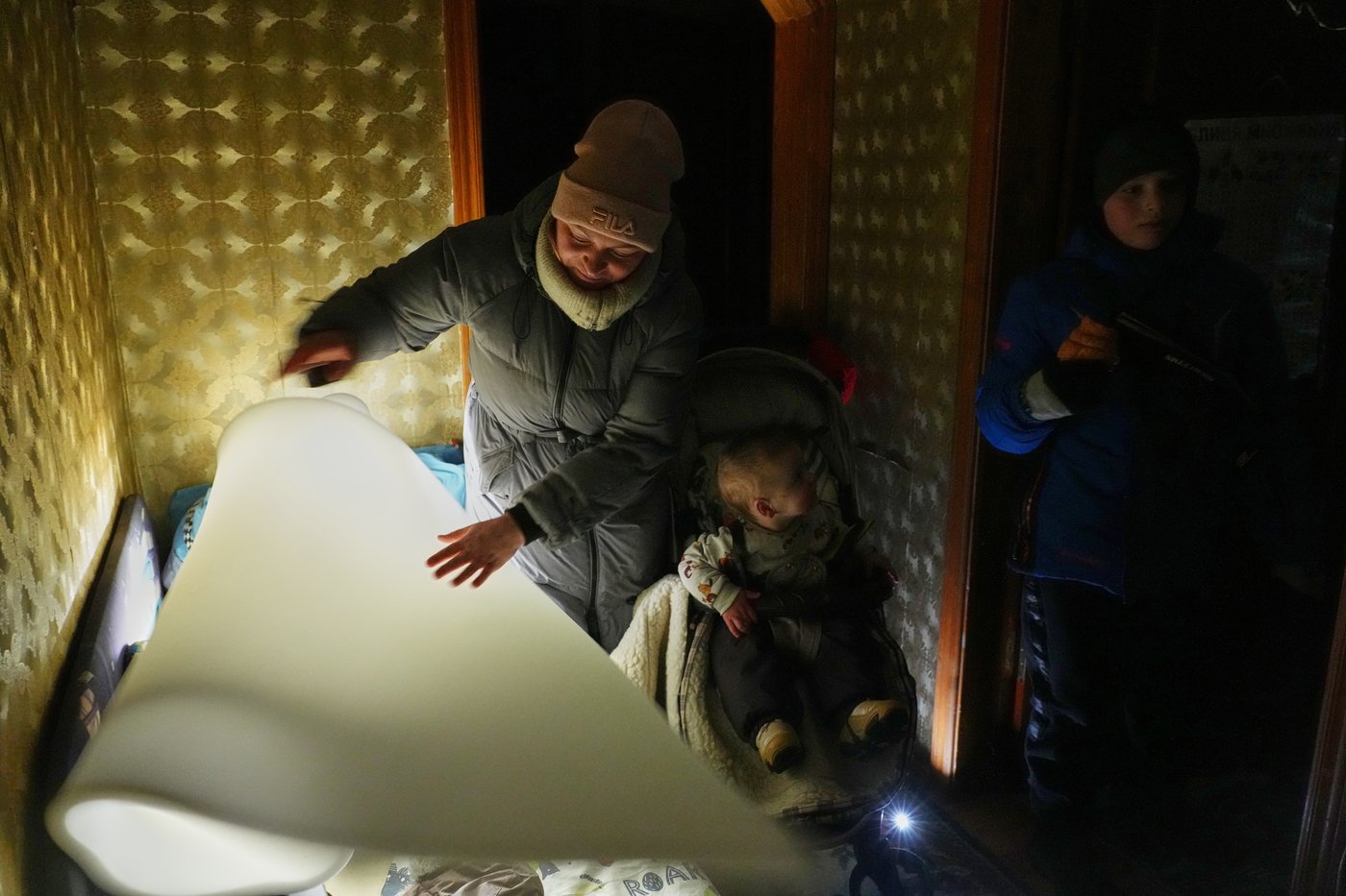 Families suffer as Ukrainian engineers can no longer keep up with repairing infrastructure | iNFOnews.ca Families suffer as Ukrainian engineers can no longer keep up with repairing infrastructure | iNFOnews.ca