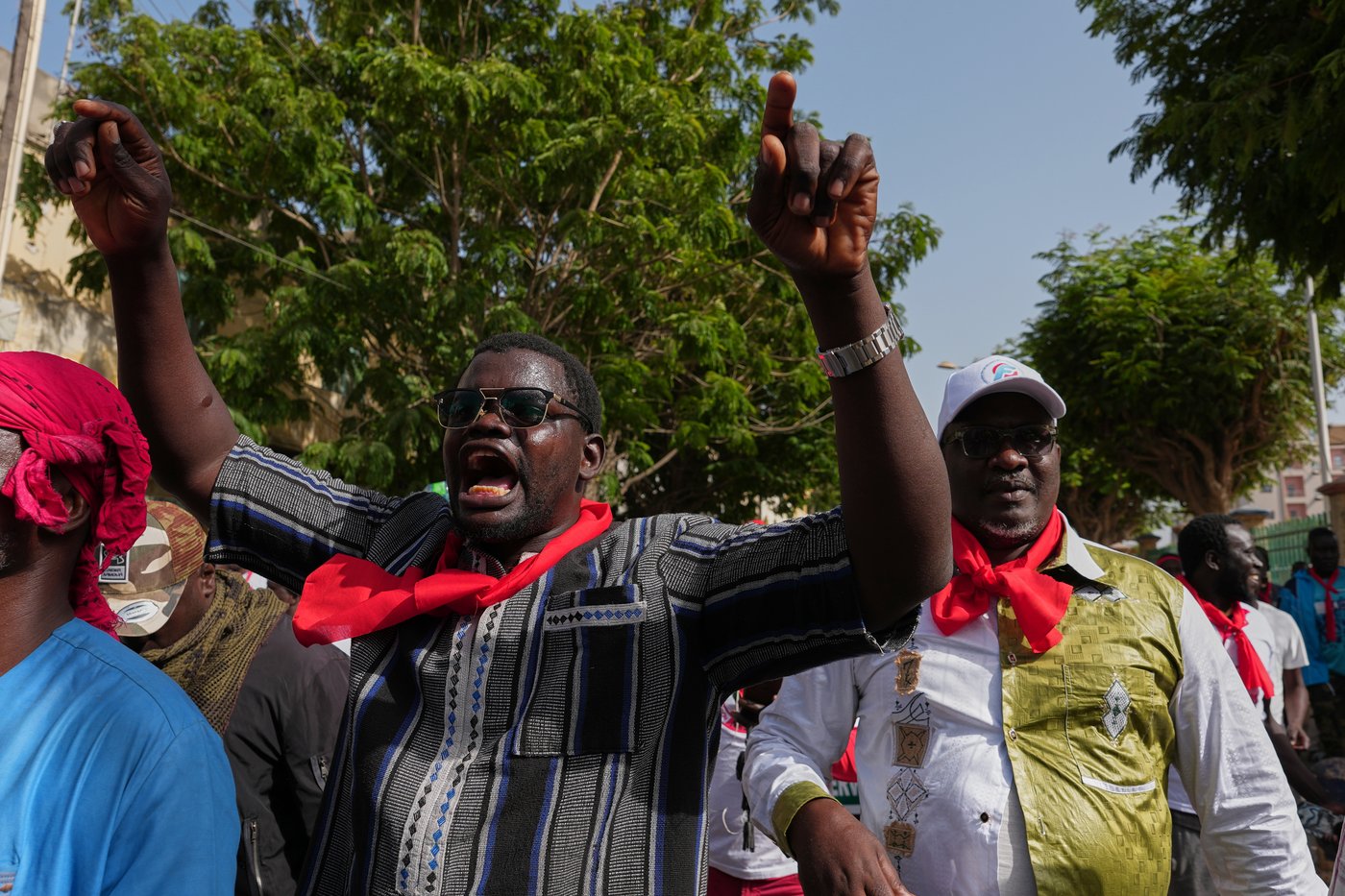 Hundreds march in Senegal's capital over broken government promises and rising costs | iNFOnews.ca Hundreds march in Senegal's capital over broken government promises and rising costs | iNFOnews.ca