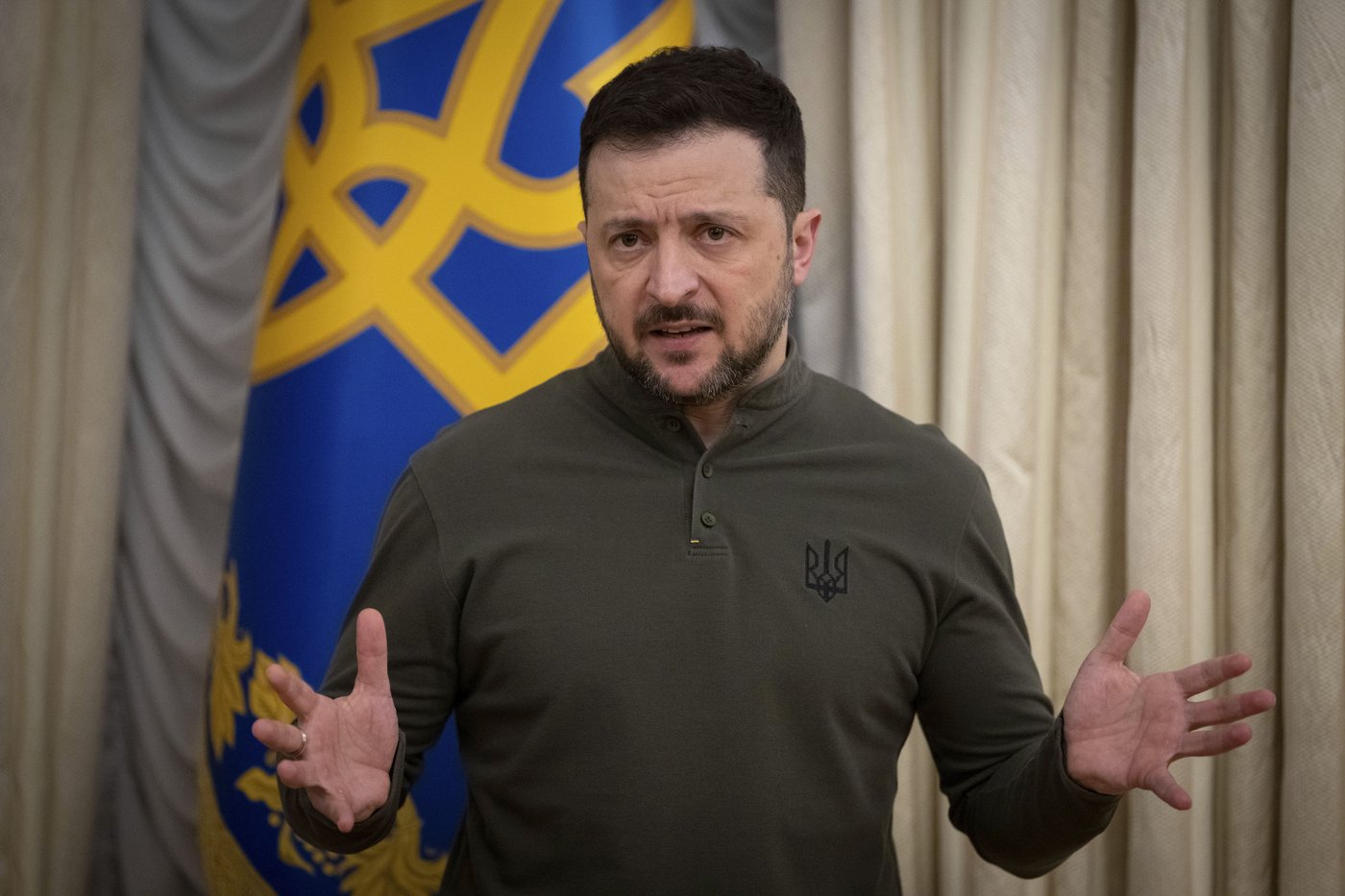 Ukraine and Russia trade long-range attacks as officials probe possibilities for peace | iNFOnews.ca Ukraine and Russia trade long-range attacks as officials probe possibilities for peace | iNFOnews.ca