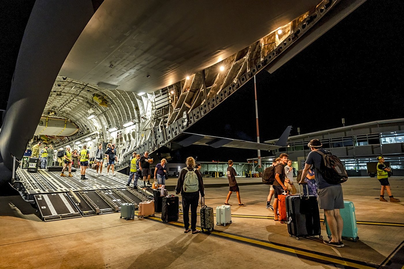 Rescuers dig for survivors of Vanuatu earthquake with no water and unclear death toll | iNFOnews.ca