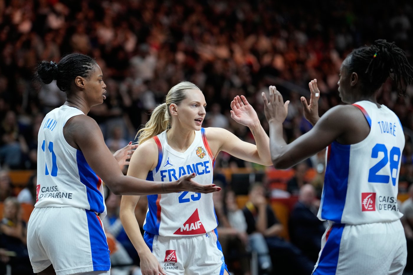 France beats host Germany 86-64 for showdown with US in women's FIBA World Cup final | iNFOnews.ca
