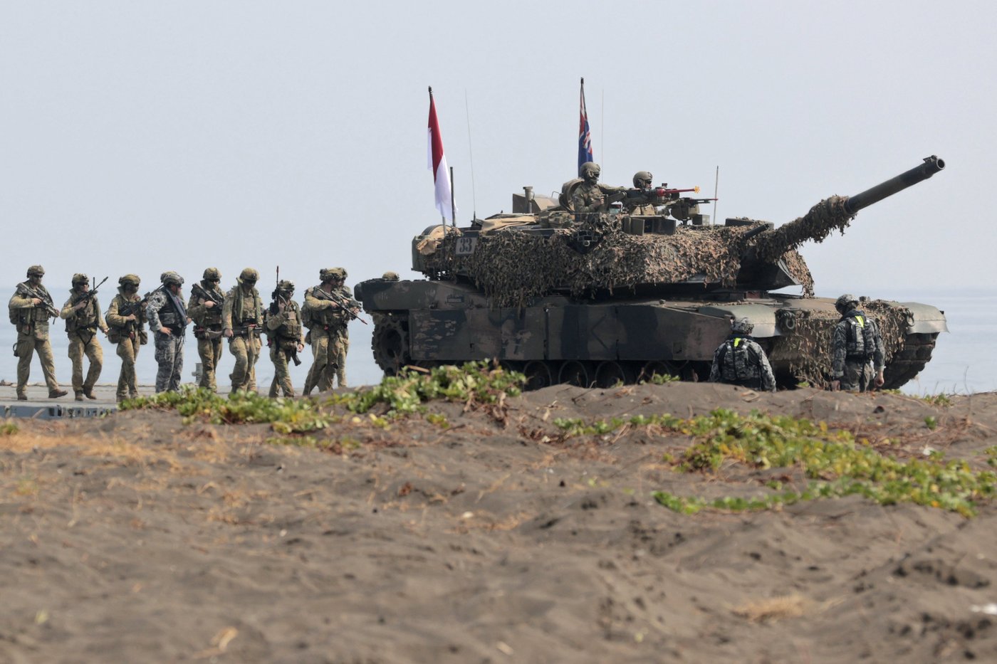 Indonesia and Australia hold joint military drills after signing a new defense agreement | iNFOnews.ca