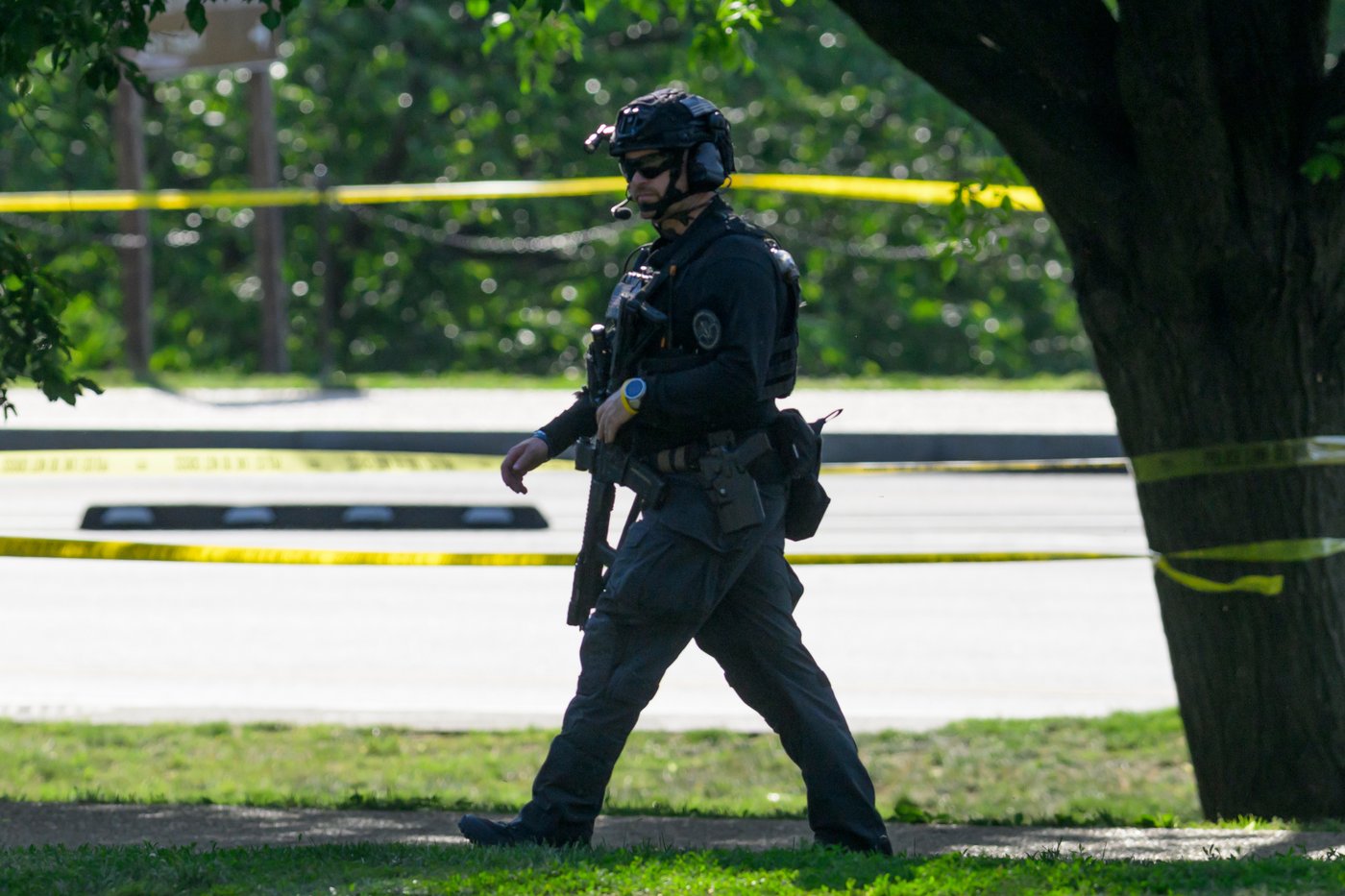 Secret Service says suspect opened fire on them and was shot in exchange near Washington Monument | iNFOnews.ca