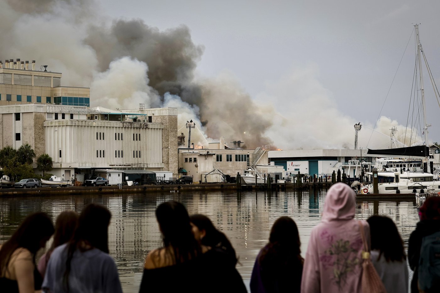Fire destroys a lab building on a University of South Florida campus | iNFOnews.ca Fire destroys a lab building on a University of South Florida campus | iNFOnews.ca
