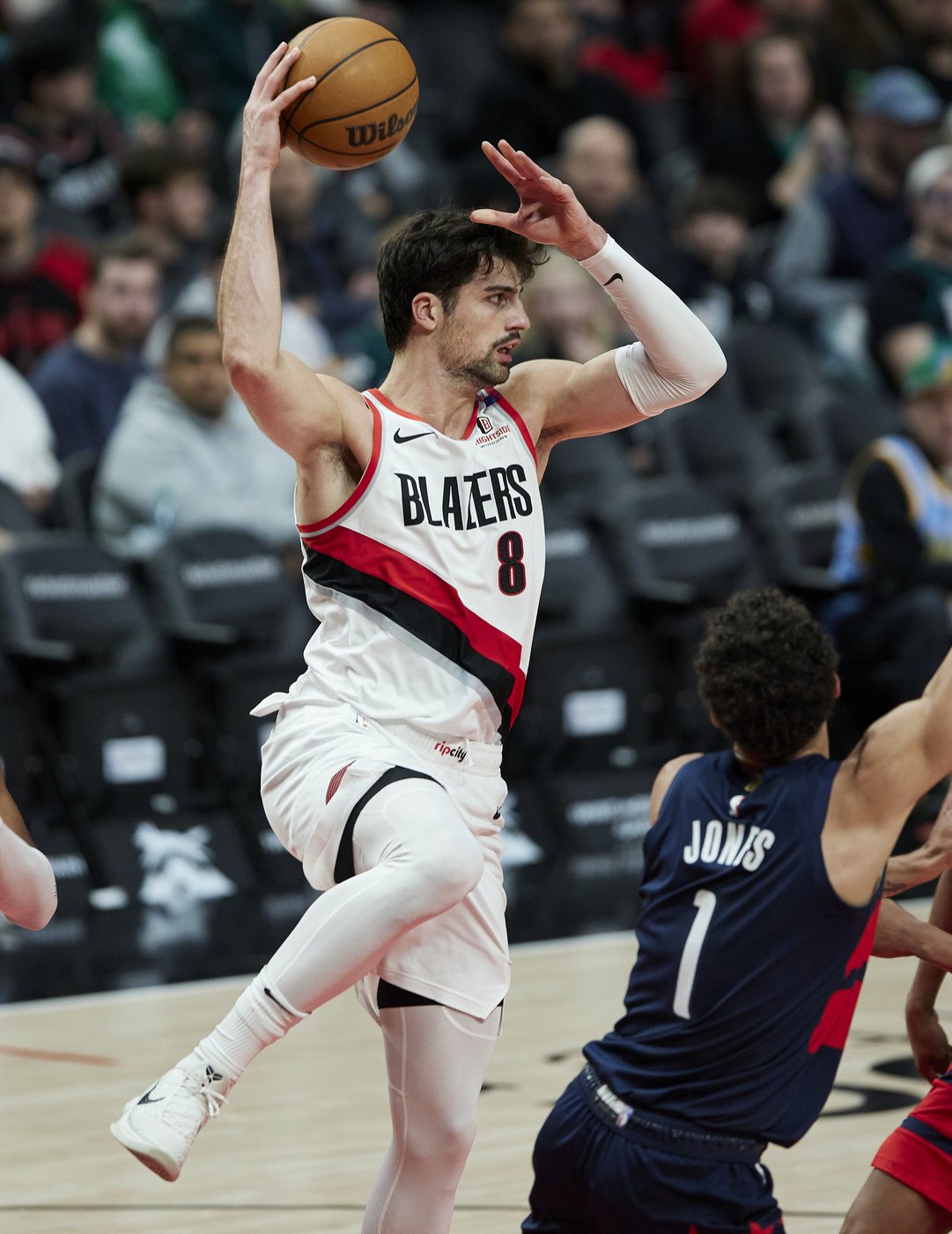 Simons scores 30 points as Trail Blazers beat last-place Wizards 112-97 | iNFOnews.ca