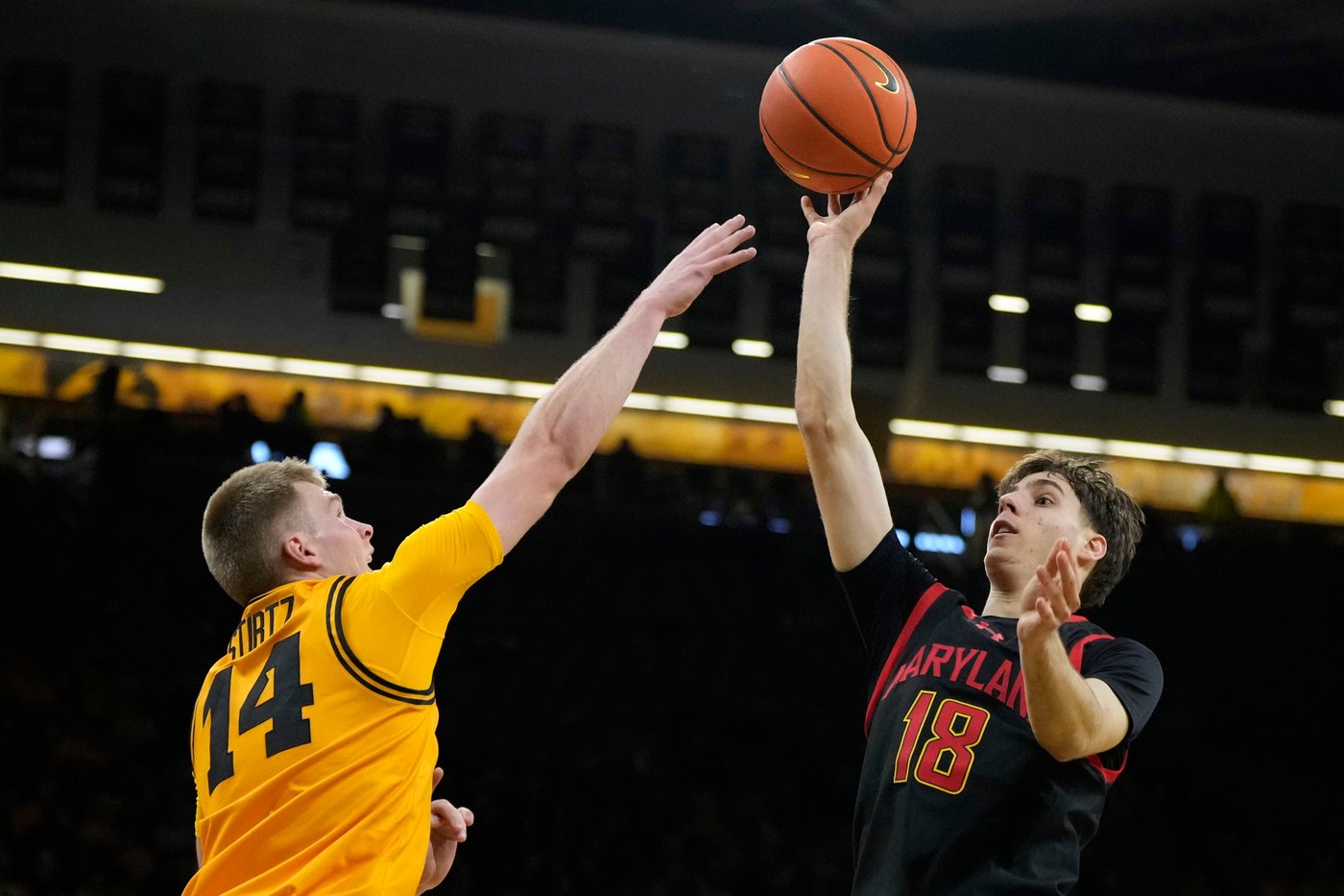 Bennett Stirtz scores 25 points and Iowa beats Maryland 83-64, gives Ben McCollum first Big Ten win | iNFOnews.ca
