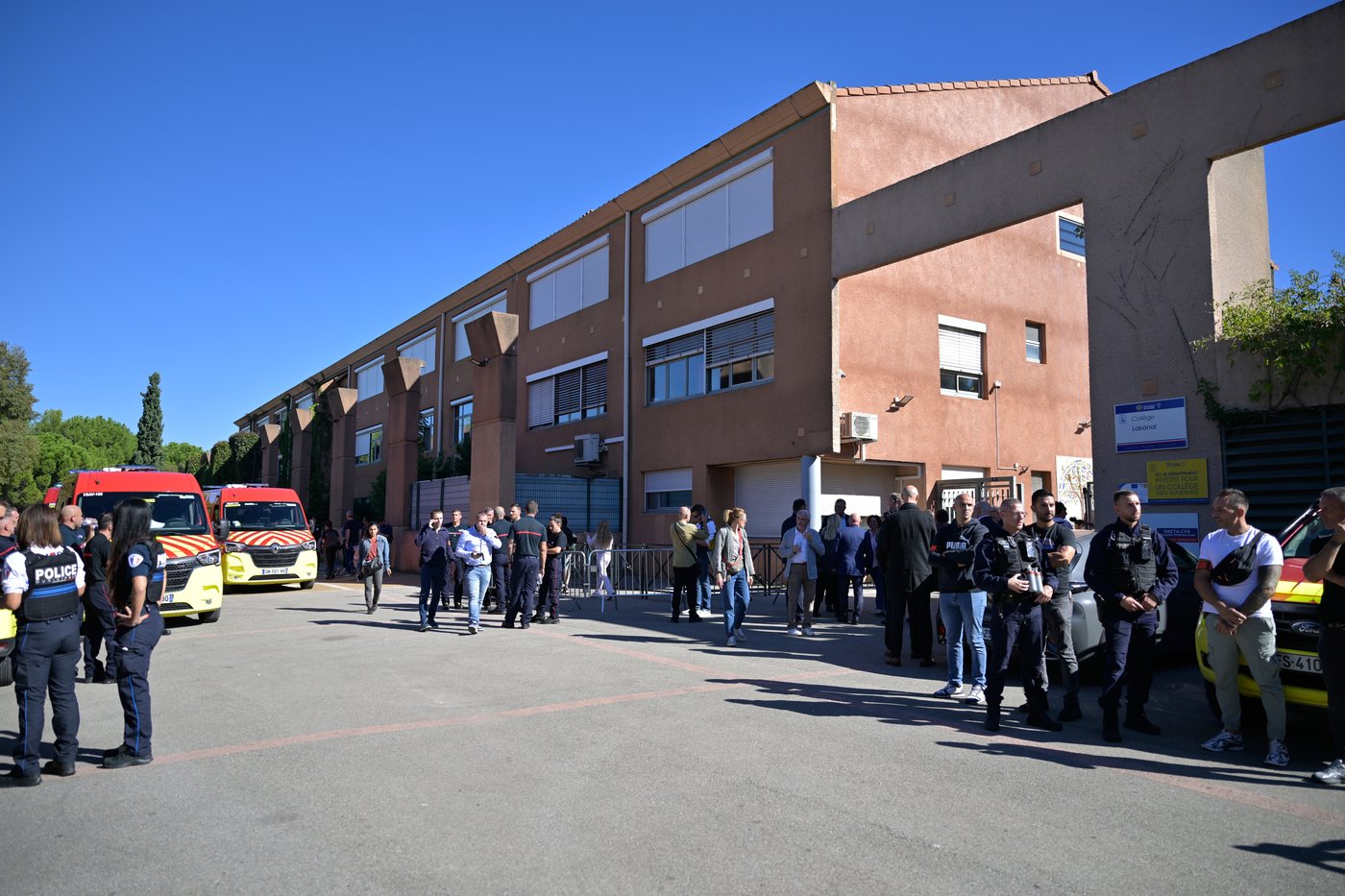 French anti-terror prosecutors investigate 14-year-old arrested over school shooting | iNFOnews.ca French anti-terror prosecutors investigate 14-year-old arrested over school shooting | iNFOnews.ca