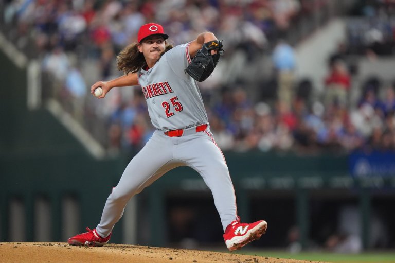 Lowder lowers career ERA to 1.30, best by a Reds pitcher through 8 starts, and matches Fernando | iNFOnews.ca