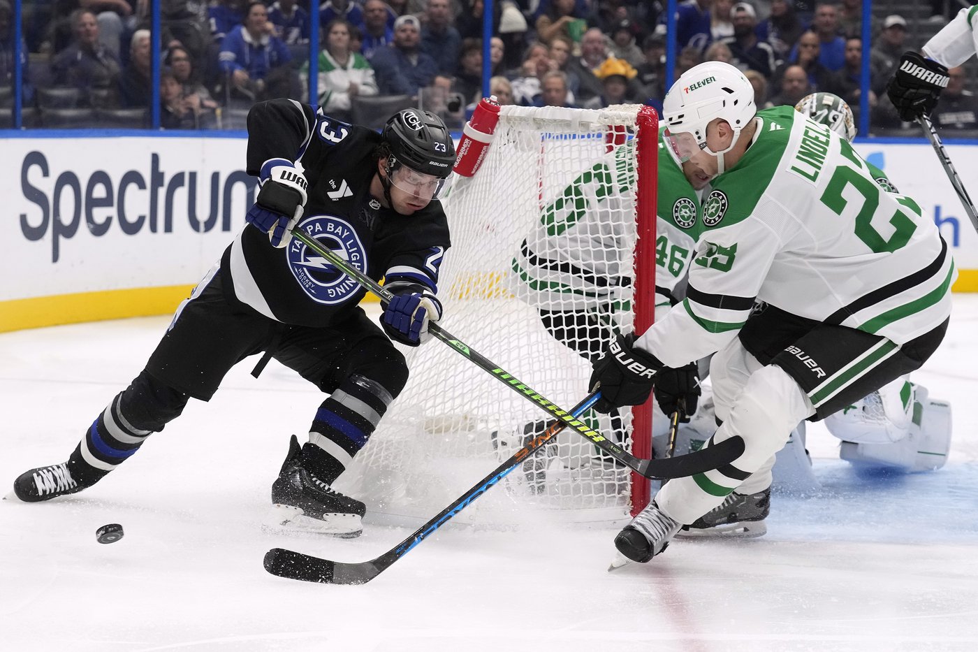 Duchene scores in the 3rd period as the Stars beat the Lightning 4-2 | iNFOnews.ca Duchene scores in the 3rd period as the Stars beat the Lightning 4-2 | iNFOnews.ca