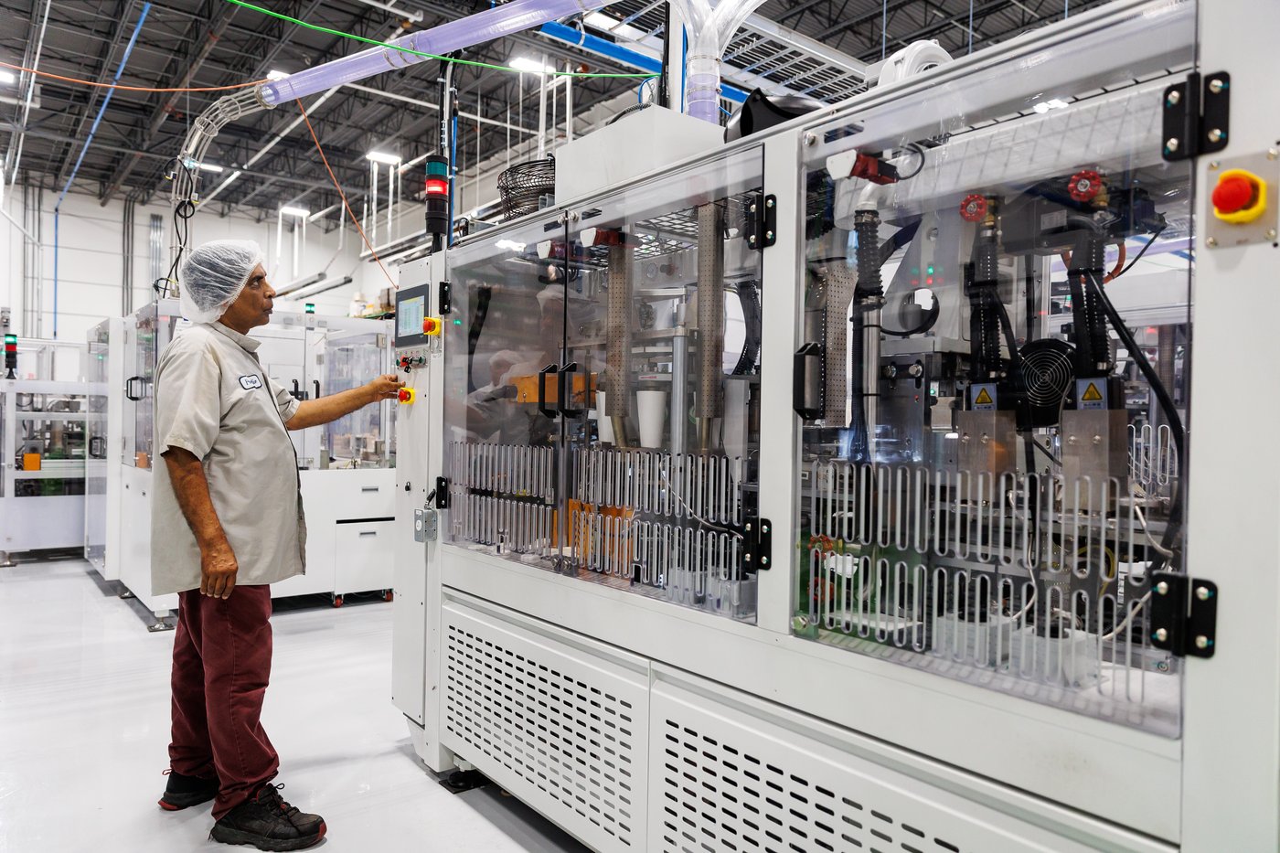 Canadian paper cup and bowl maker sees growing local demand amid tariffs | iNFOnews.ca