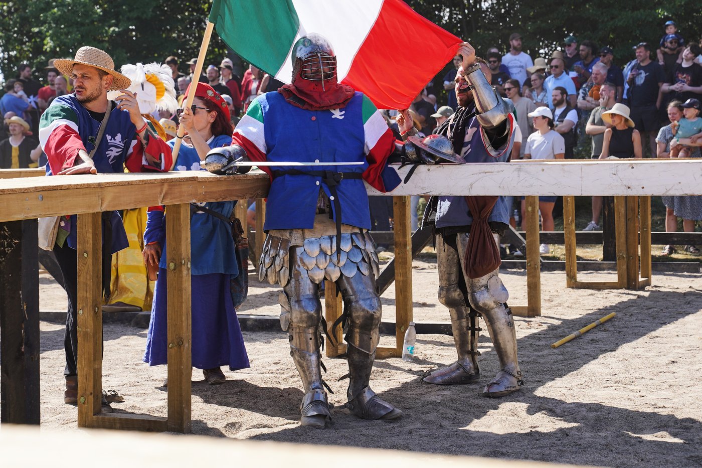 With swords, axes and shields, fighters go head-to-head in medieval combat world championship | iNFOnews.ca With swords, axes and shields, fighters go head-to-head in medieval combat world championship | iNFOnews.ca