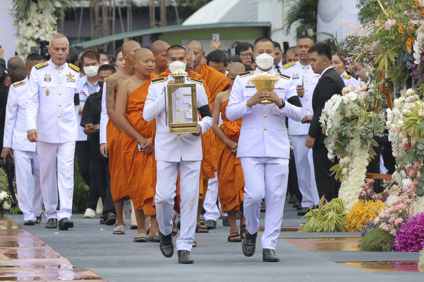 Small town in Thailand hold mass cremation for 23 who died in a school trip bus fire | iNFOnews.ca Small town in Thailand hold mass cremation for 23 who died in a school trip bus fire | iNFOnews.ca