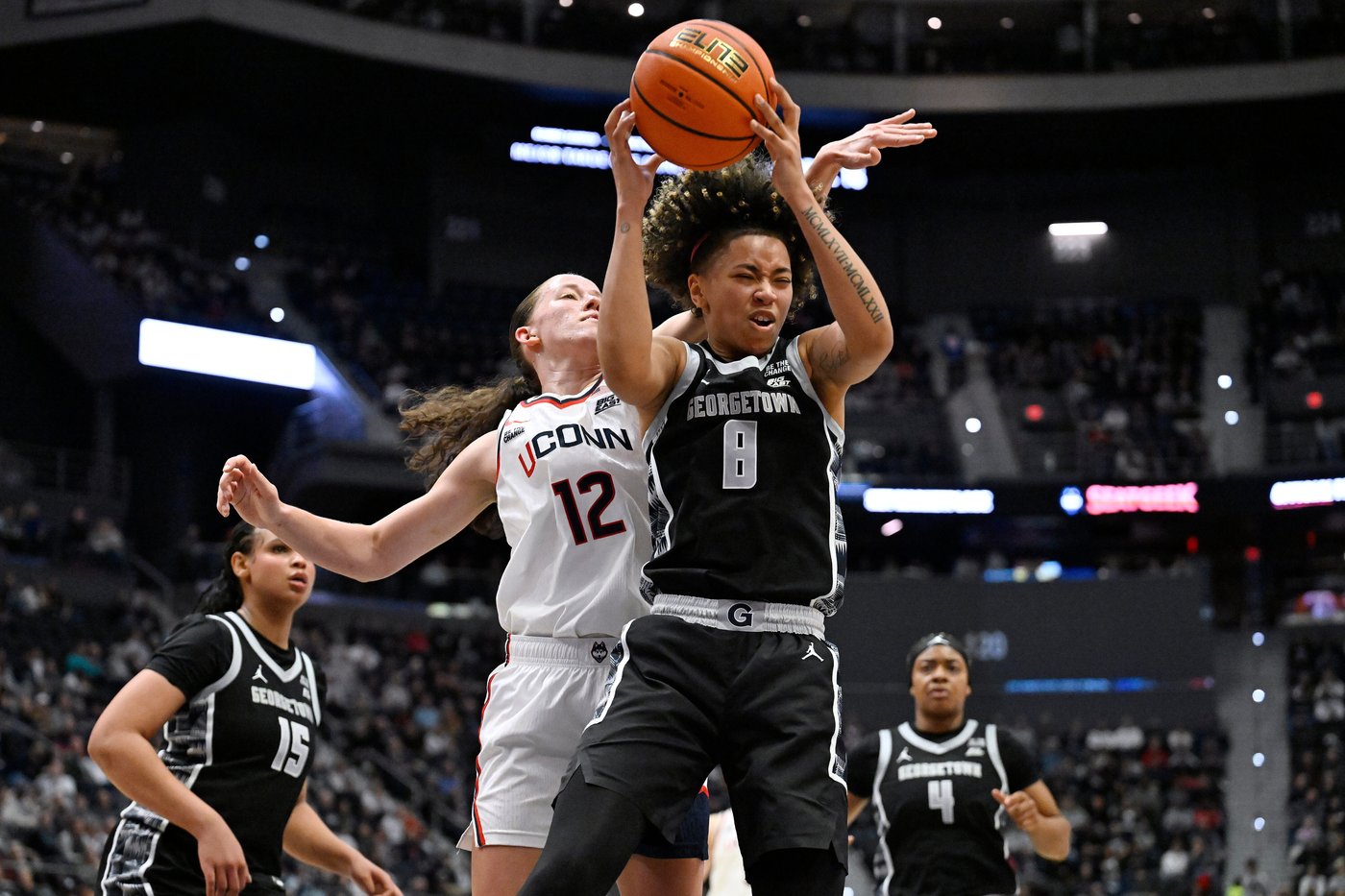 Azzi Fudd, Sarah Strong lead UConn to 46th straight win and another 30-win season | iNFOnews.ca Azzi Fudd, Sarah Strong lead UConn to 46th straight win and another 30-win season | iNFOnews.ca