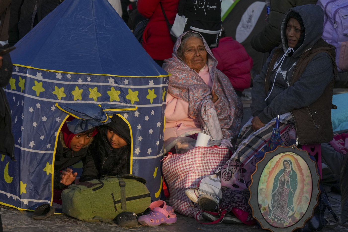 Millions mark Mexico's Virgin of Guadalupe Day but calls for a truce in drug violence go unheeded | iNFOnews.ca