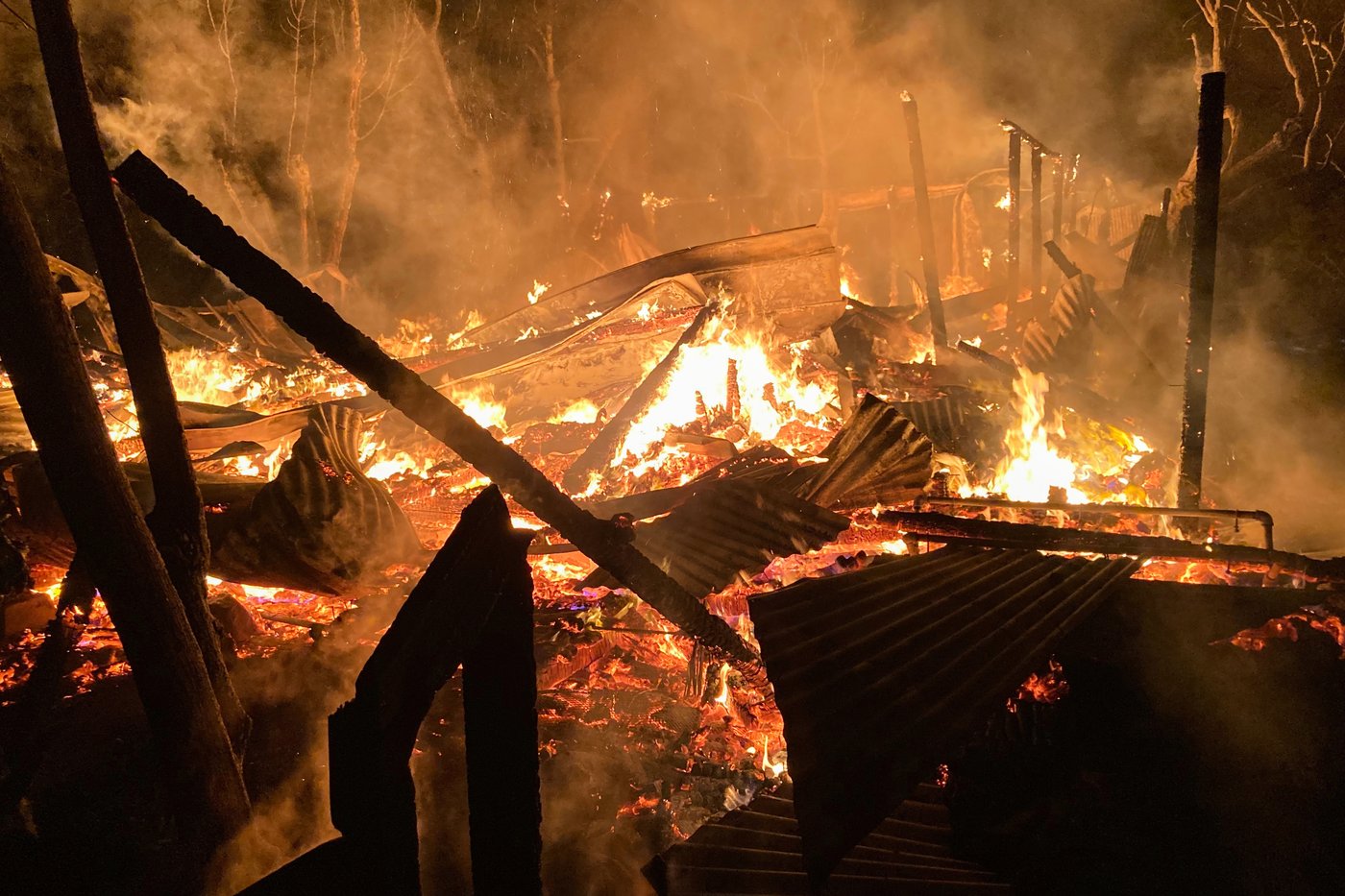Monthslong meditation on impermanence at a remote California Zen retreat meets a real-life fire | iNFOnews.ca