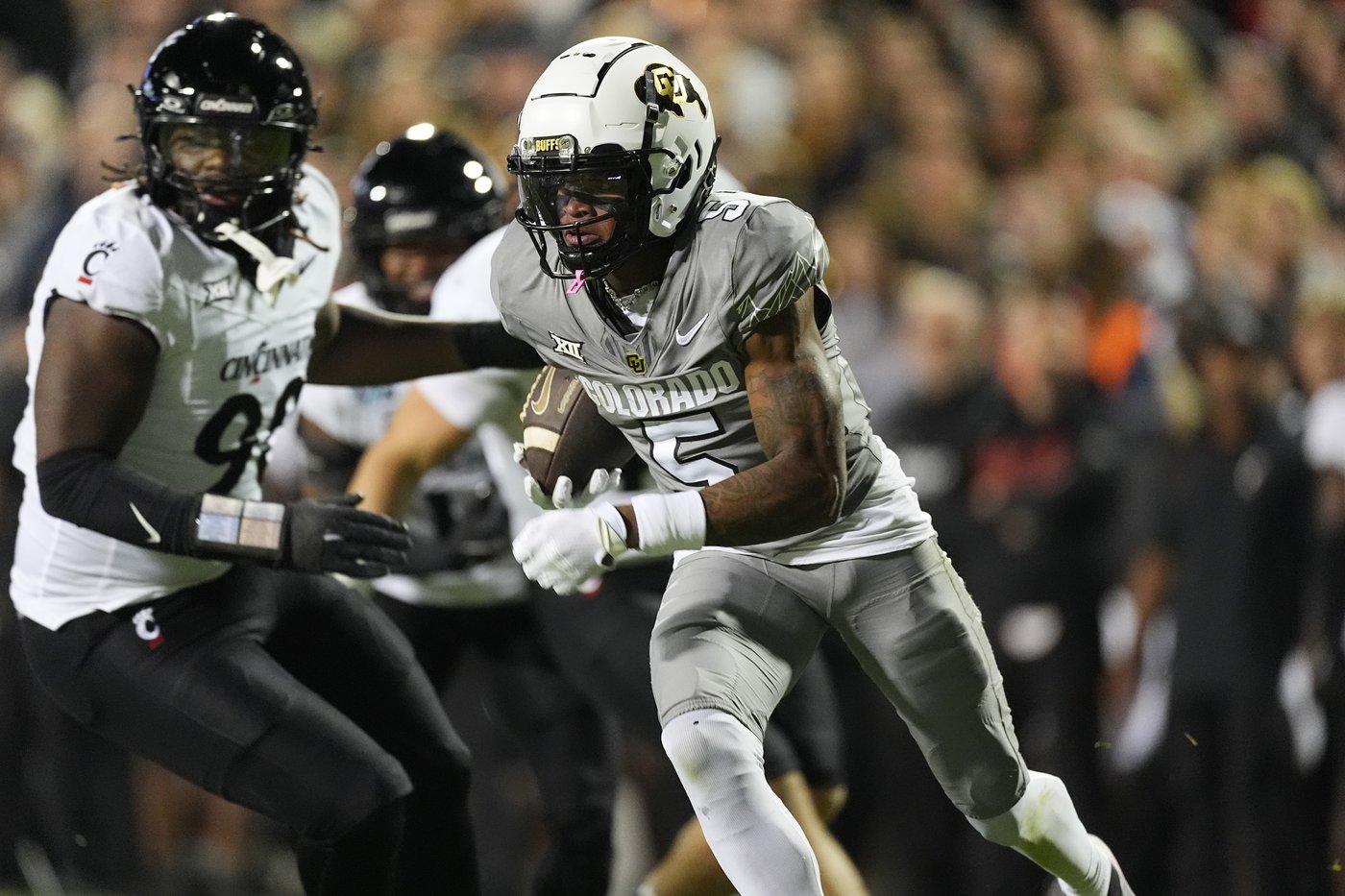 Shedeur Sanders, Travis Hunter help Colorado beat Cincinnati 34-23 to become bowl eligible | iNFOnews.ca Shedeur Sanders, Travis Hunter help Colorado beat Cincinnati 34-23 to become bowl eligible | iNFOnews.ca