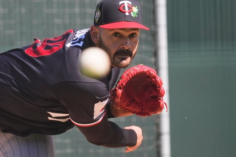 Twins ace Pablo López is set for season-ending Tommy John elbow surgery as expected | iNFOnews.ca