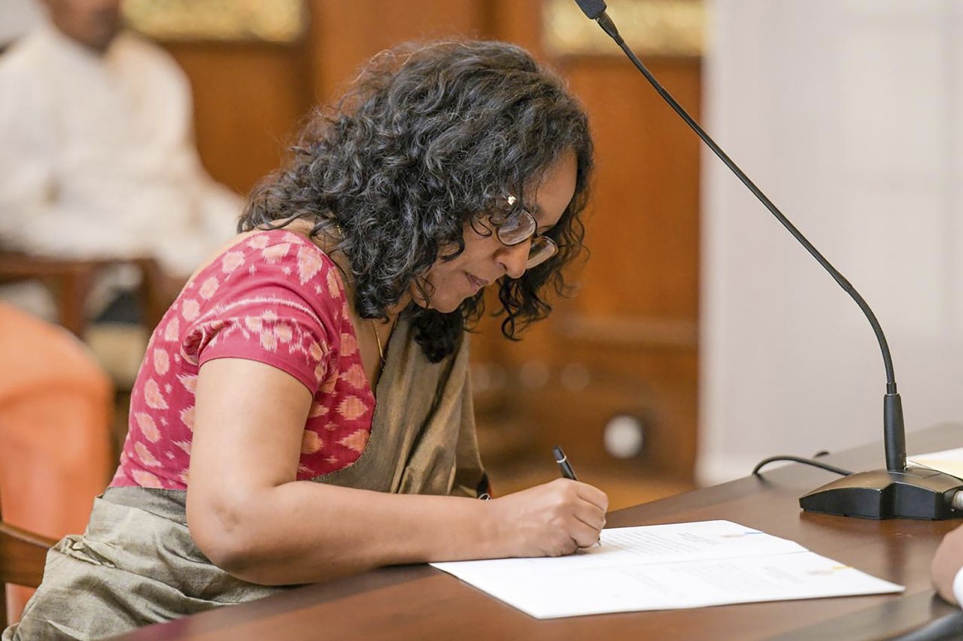 Sri Lanka's new leader appoints the first female prime minister in 24 years | iNFOnews.ca Sri Lanka's new leader appoints the first female prime minister in 24 years | iNFOnews.ca