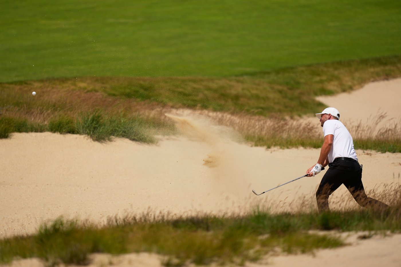 A year after smashing a locker, Wyndham Clark finds himself leading at another US Open | iNFOnews.ca A year after smashing a locker, Wyndham Clark finds himself leading at another US Open | iNFOnews.ca