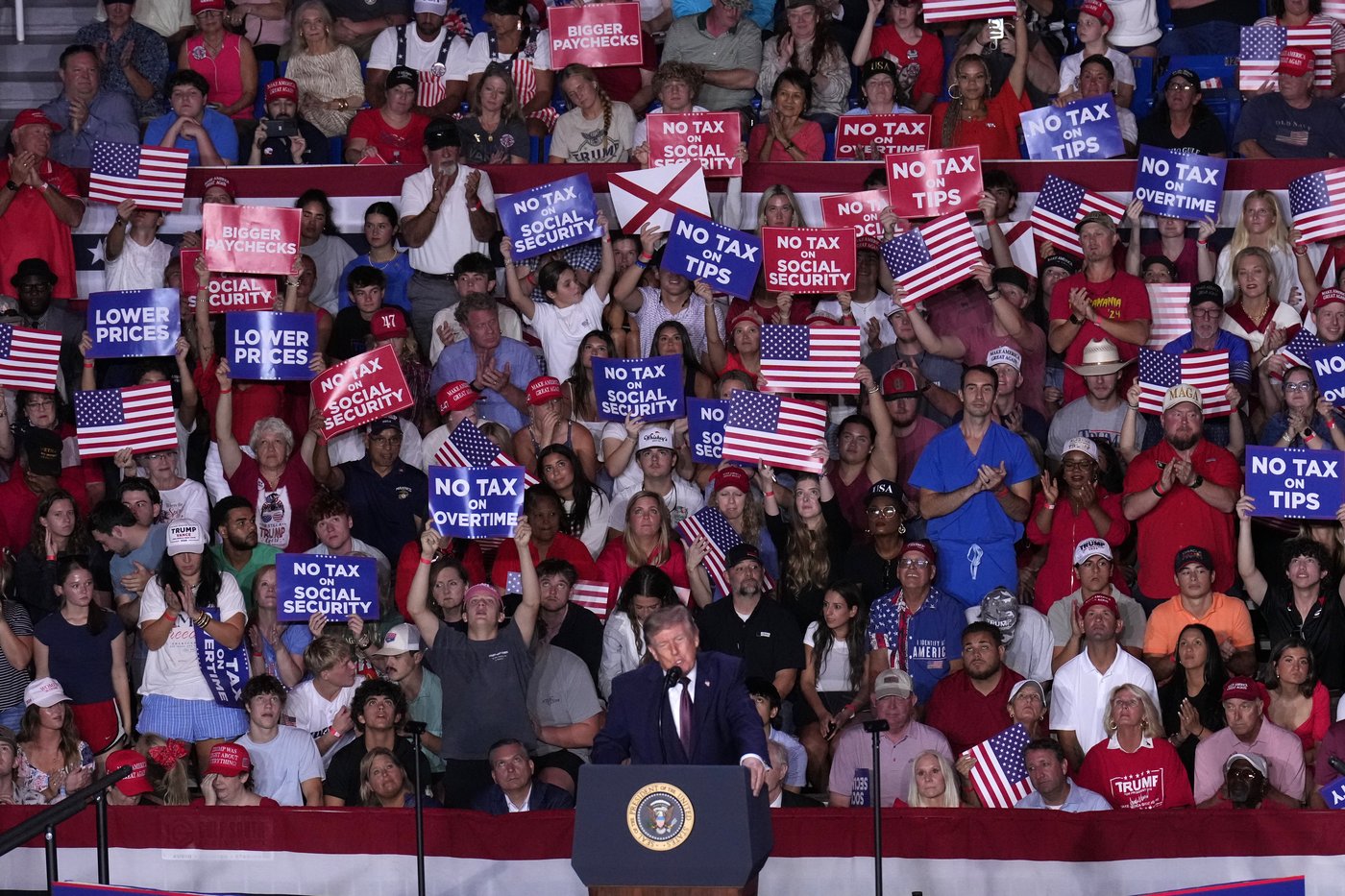 Trump stumps for candidates in deep red Alabama and says he'll be back again next week | iNFOnews.ca