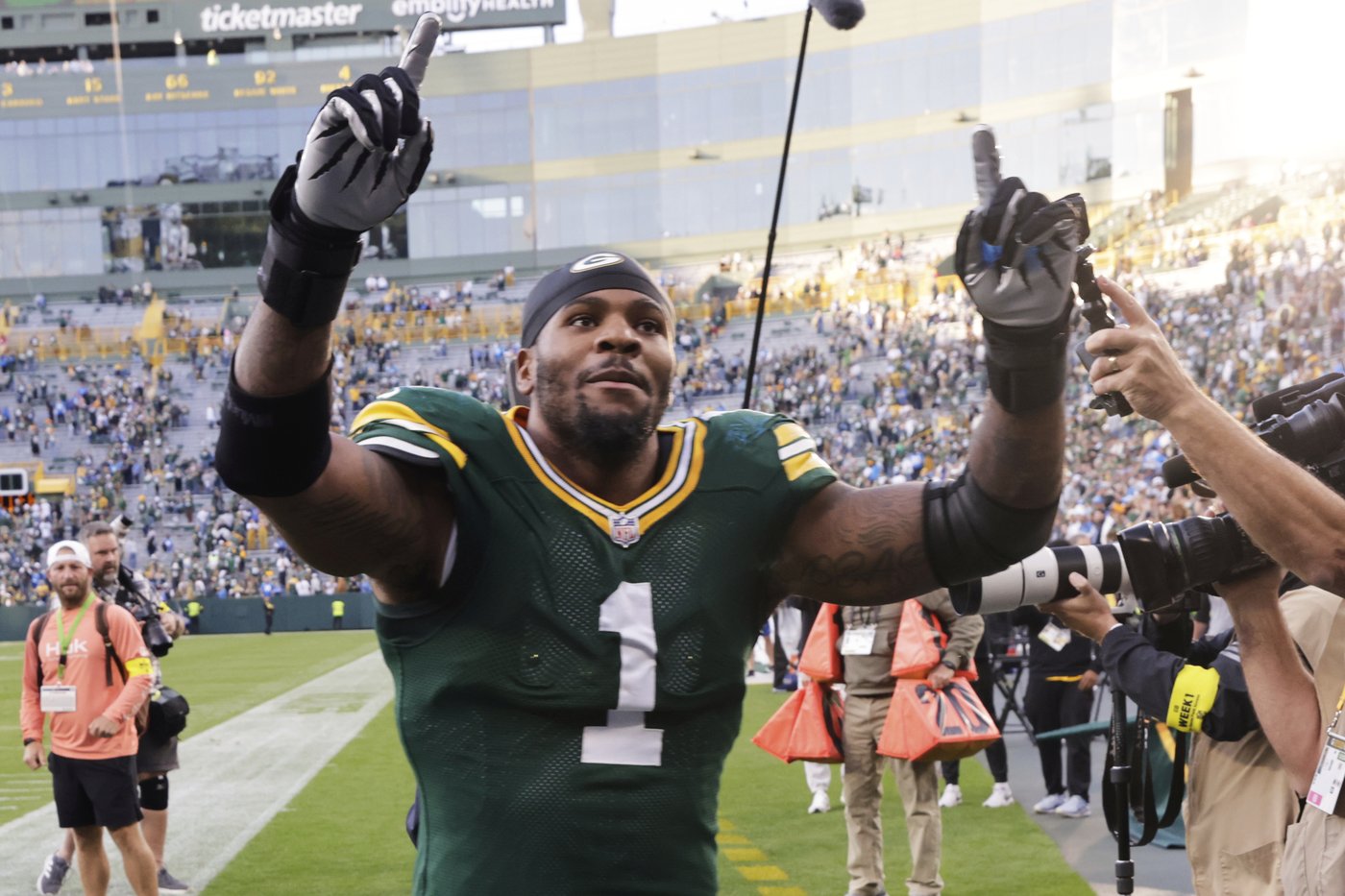 Packers' Micah Parsons compares Commanders' Dan Quinn to a father figure heading into matchup | iNFOnews.ca