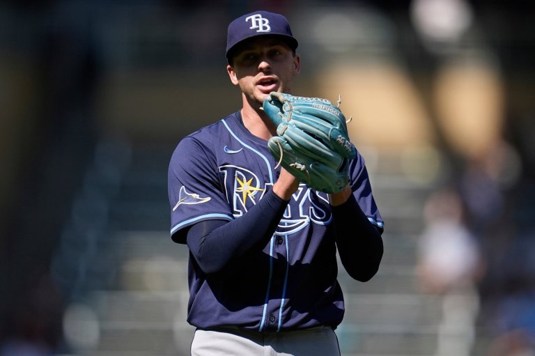 Twins acquire reliever Eric Orze in trade with Rays for minor leaguer to begin bullpen rebuild | iNFOnews.ca