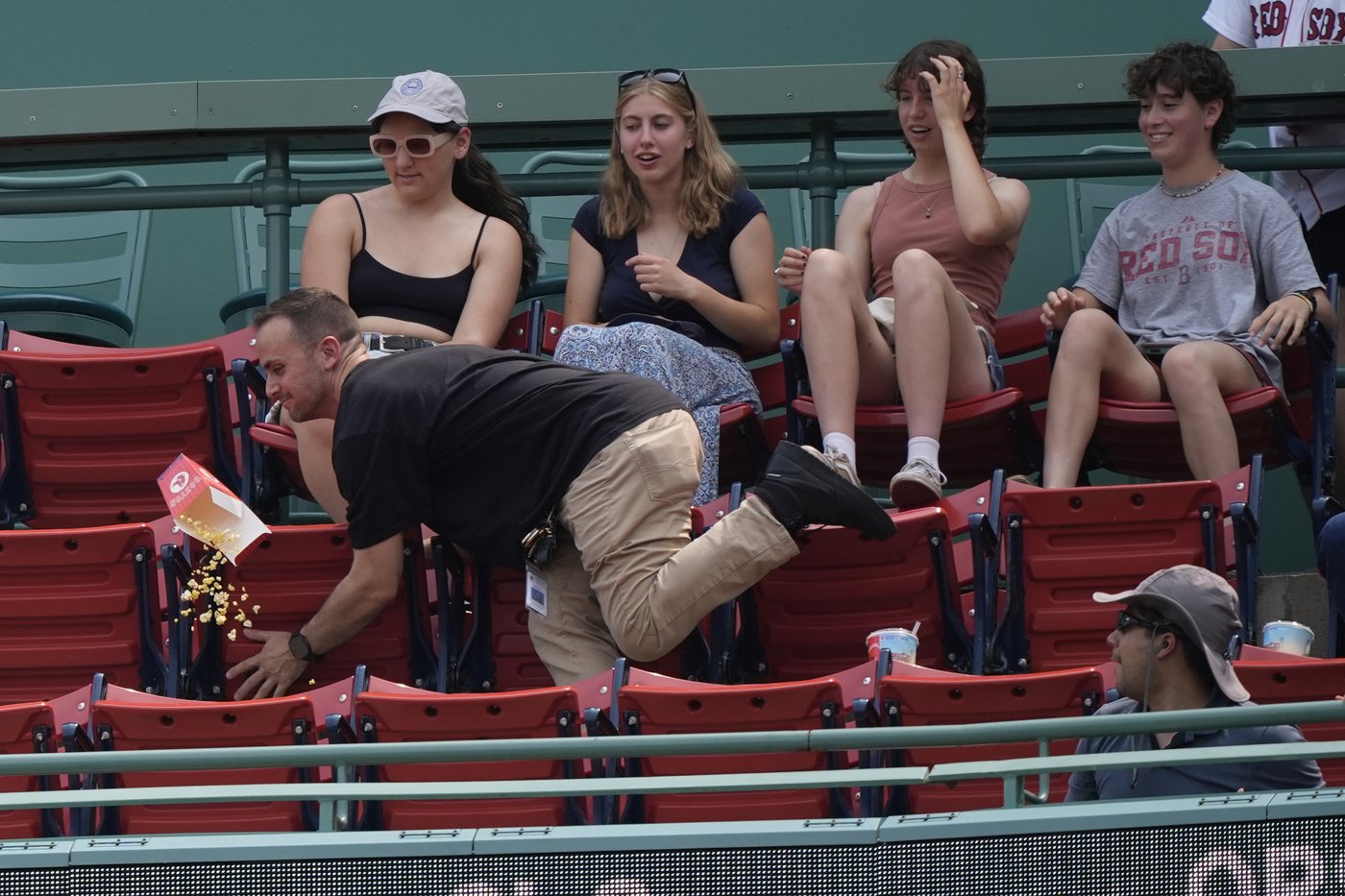 Red Sox rally, then rally again for 11-9 win over Angels on Rafaela's walk-off homer | iNFOnews.ca Red Sox rally, then rally again for 11-9 win over Angels on Rafaela's walk-off homer | iNFOnews.ca