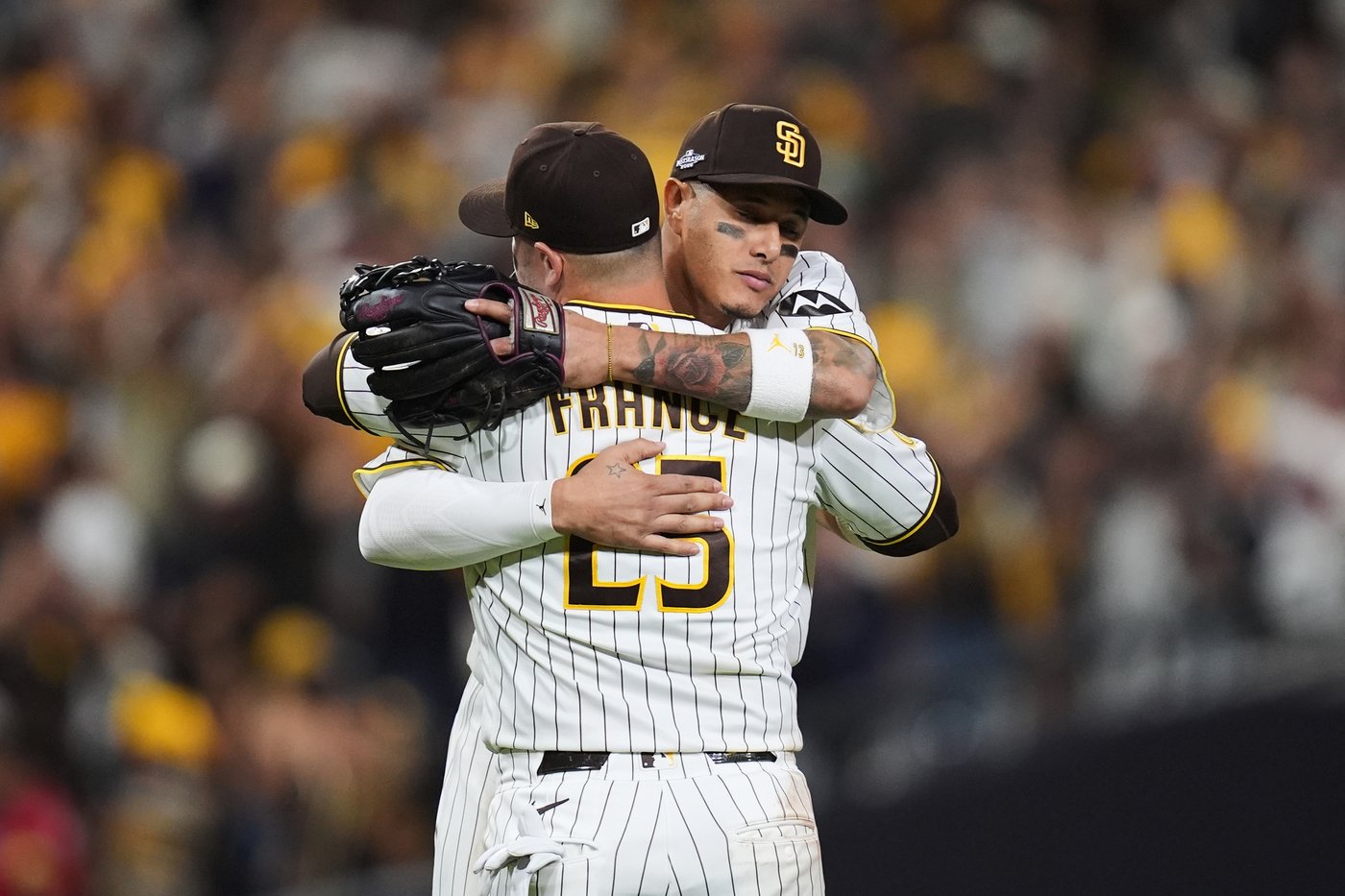 Gavin Sheets' pinch-hit homer propels dominant Padres past Cubs 4-1 for 2-game Wild Card sweep | iNFOnews.ca
