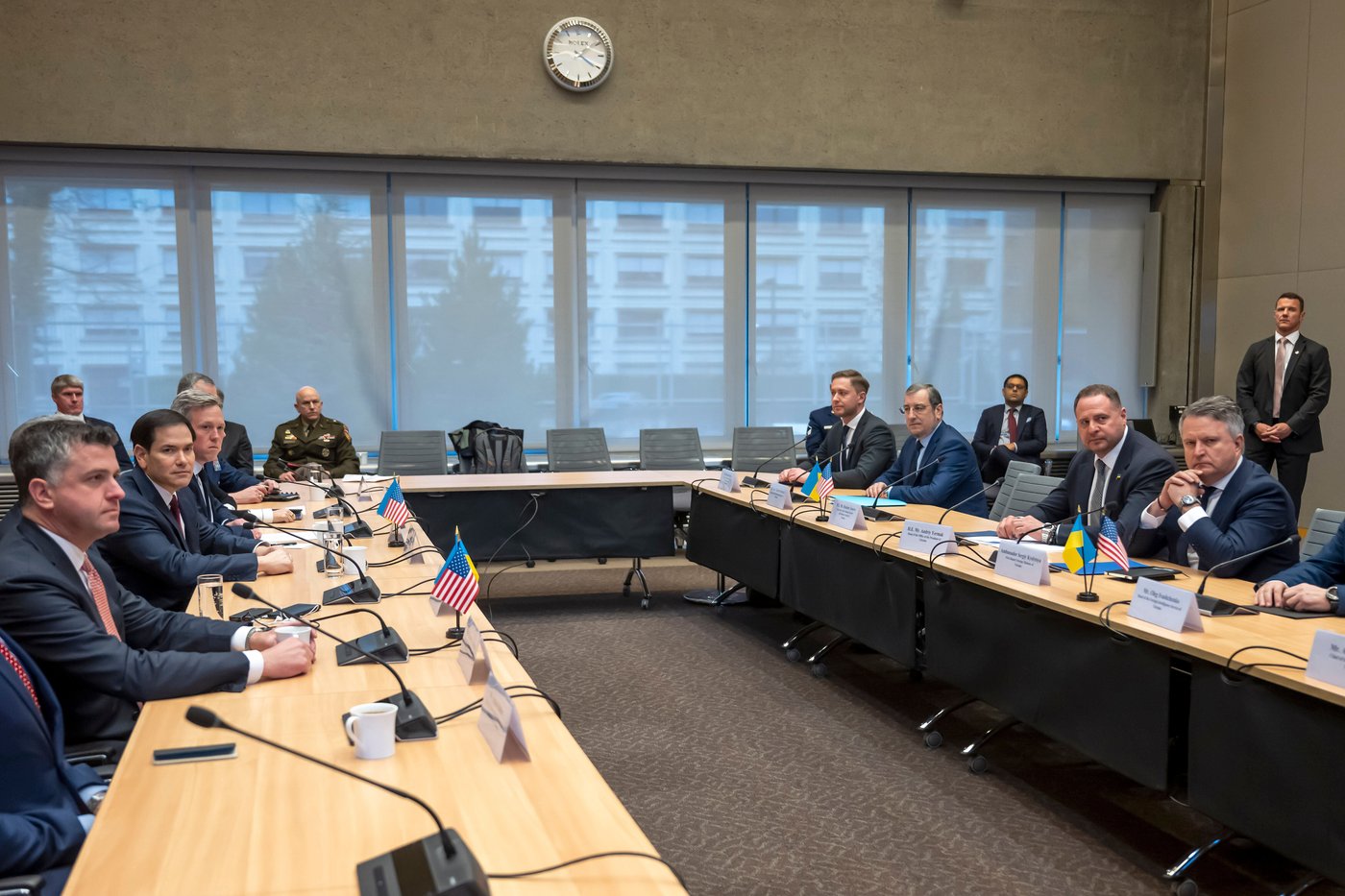 US push for an end to the war in Ukraine sets off a flurry of shuttle diplomacy | iNFOnews.ca US push for an end to the war in Ukraine sets off a flurry of shuttle diplomacy | iNFOnews.ca
