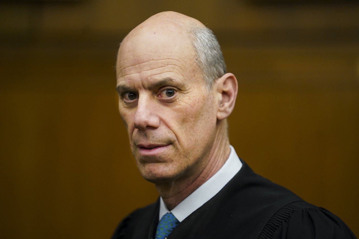 Judge calls Trump administration's latest response on deportation flights 'woefully insufficient' | iNFOnews.ca