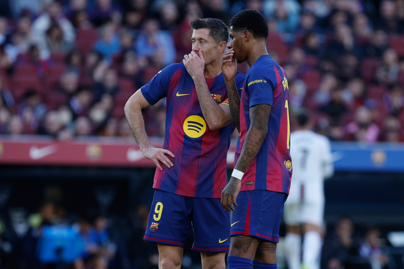 Yamal atones for bad miss with classy goal as La Liga leader Barcelona beats Mallorca 3-0 | iNFOnews.ca