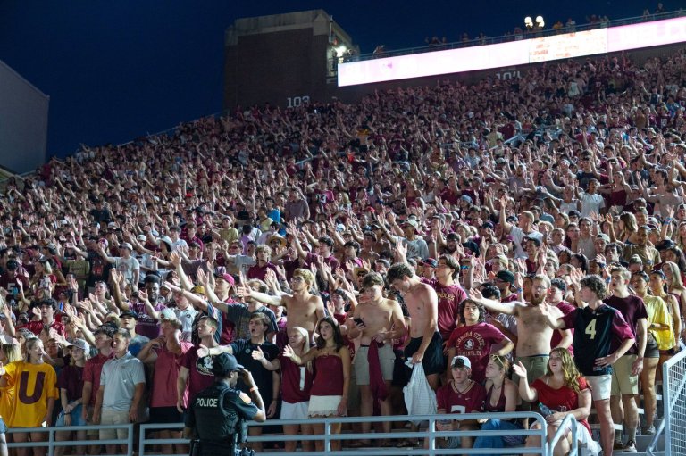 Start of No. 19 SMU-Florida State game delayed by power outage | iNFOnews.ca