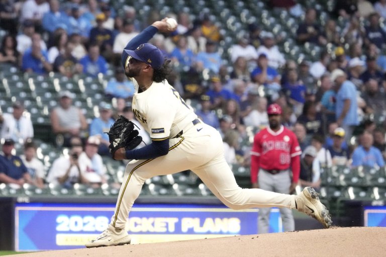 Peralta wins his NL-best 17th, Yelich goes deep and the Brewers beat the Angels 9-2 | iNFOnews.ca