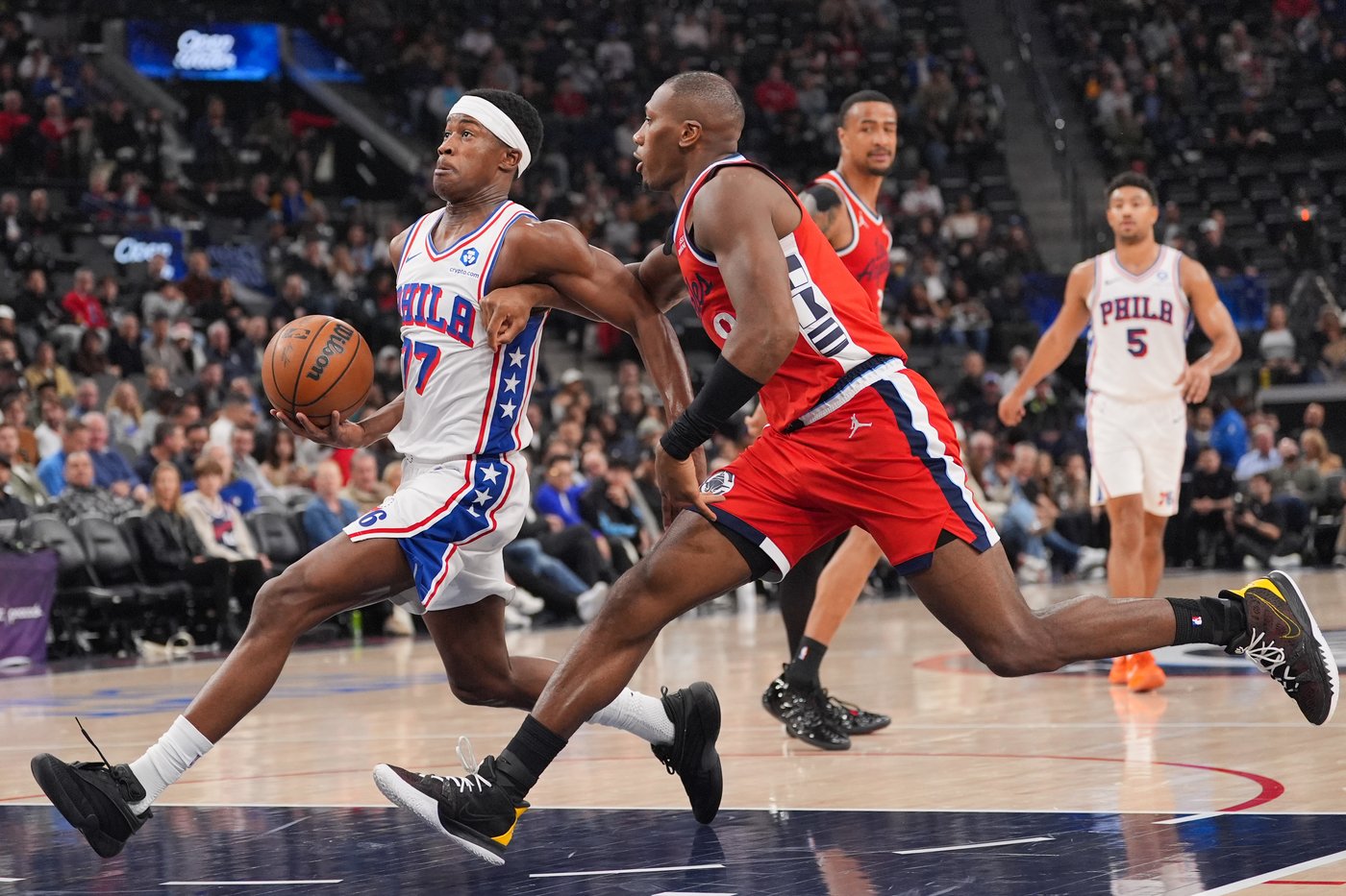 Maxey's 29 points and seven 3-pointers lead 76ers to fourth straight win over Clippers | iNFOnews.ca Maxey's 29 points and seven 3-pointers lead 76ers to fourth straight win over Clippers | iNFOnews.ca