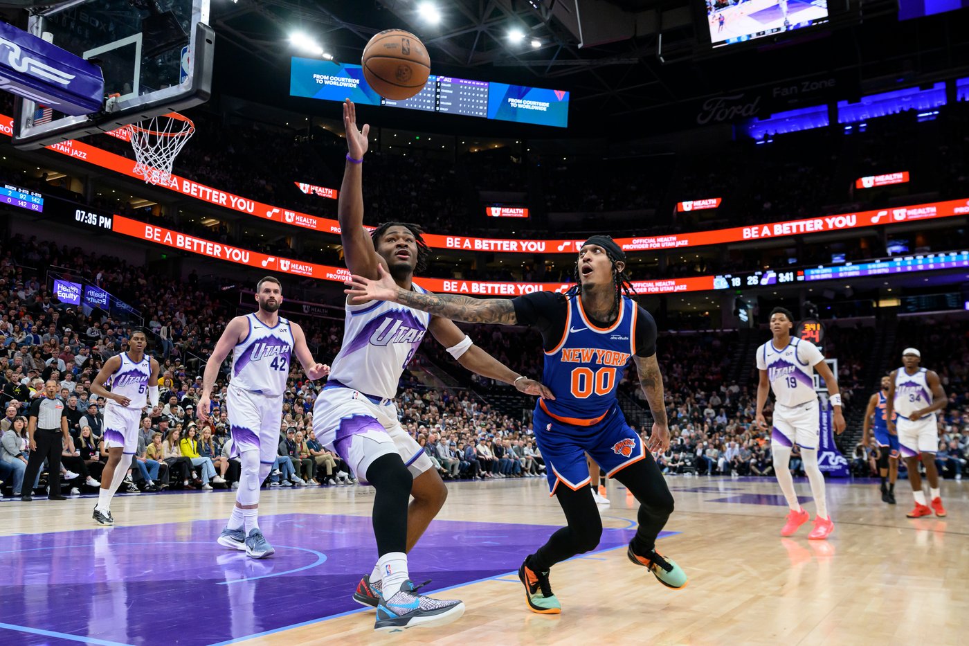 Knicks beat the Jazz 134-117 to end a 2-game losing streak | iNFOnews.ca