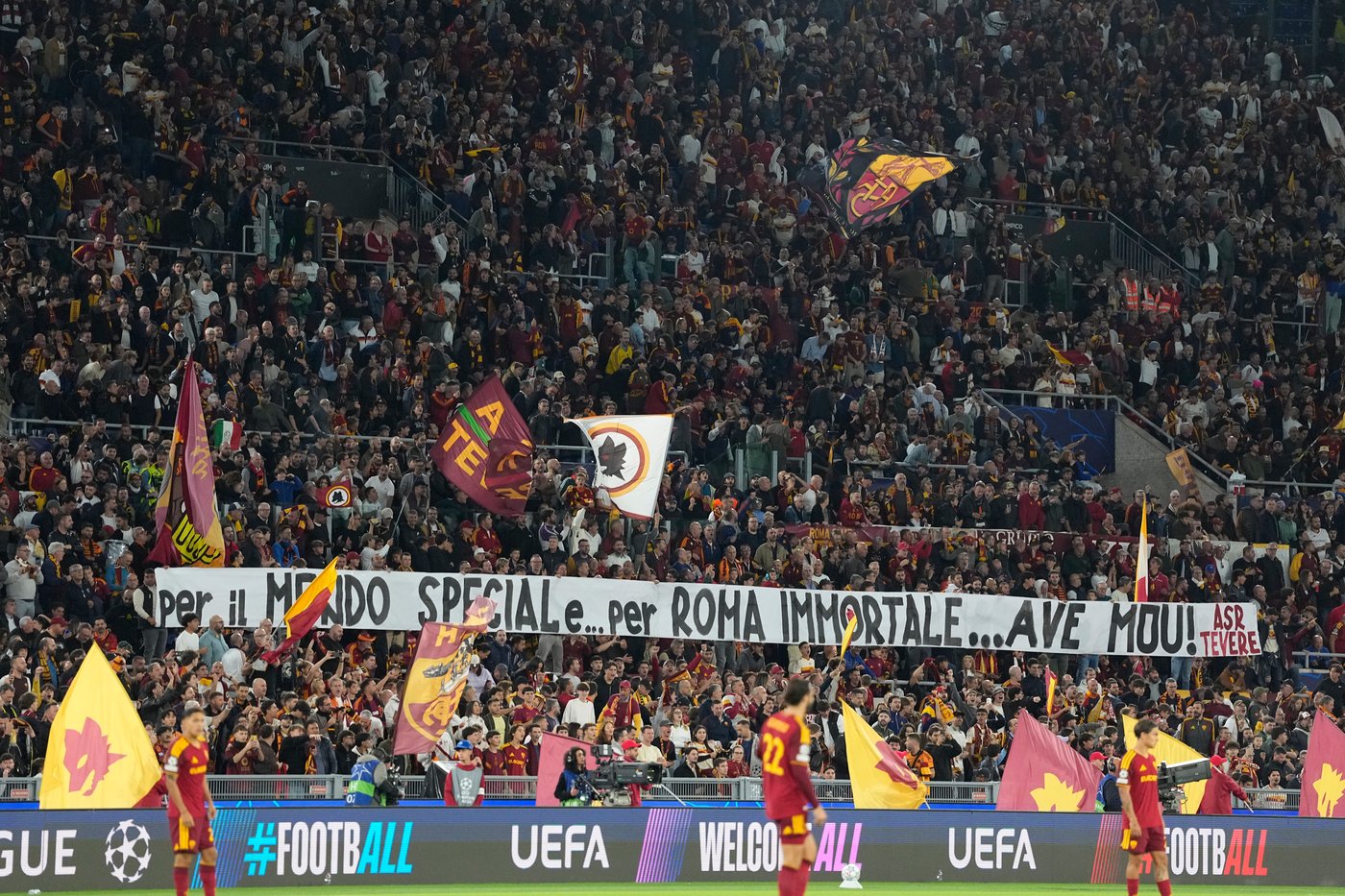 José Mourinho bestowed with 'eternal glory' by Roma fans in return as Real Madrid coach | iNFOnews.ca