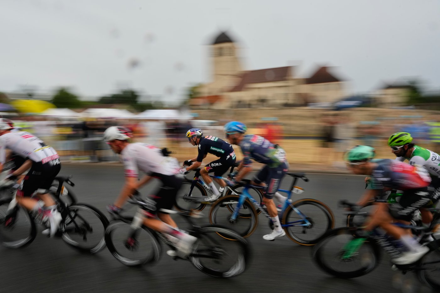 The top photos of the day by AP photojournalists | iNwheels