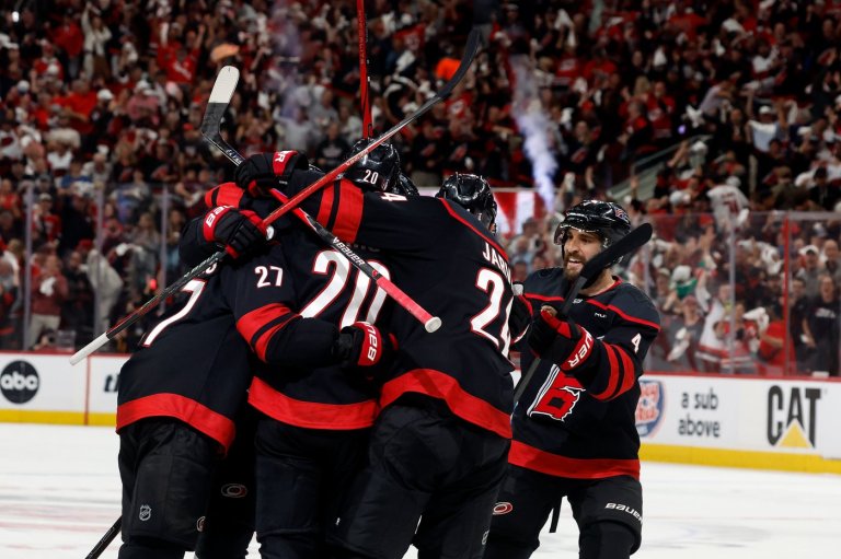 Rod Brind'Amour’s Hurricanes 60 minutes from a Cup, with Vegas still daring a Game 7 | iNFOnews.ca