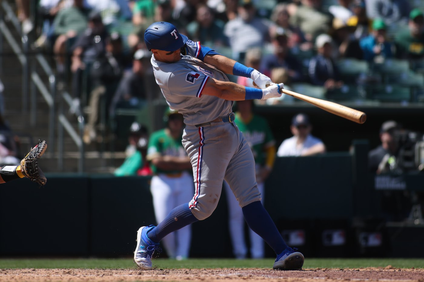 Rangers rally for 4 runs in the 9th inning to beat the Athletics 9-6 | iNFOnews.ca Rangers rally for 4 runs in the 9th inning to beat the Athletics 9-6 | iNFOnews.ca