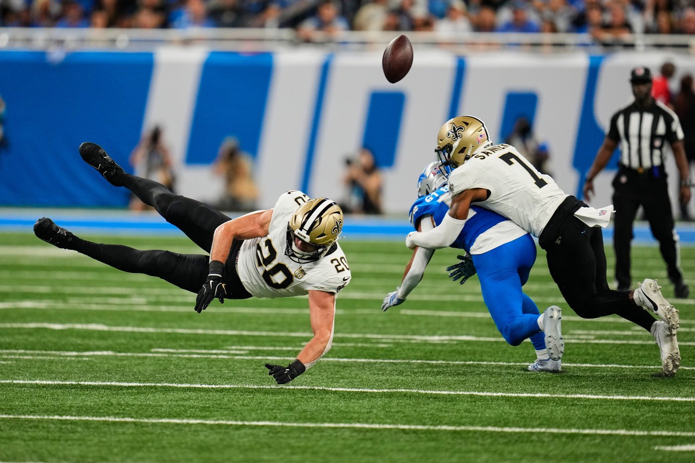 Lions escape with 31-30 win over Saints in OT after Kellen Moore chooses to go for 2 and the win | iNFOnews.ca