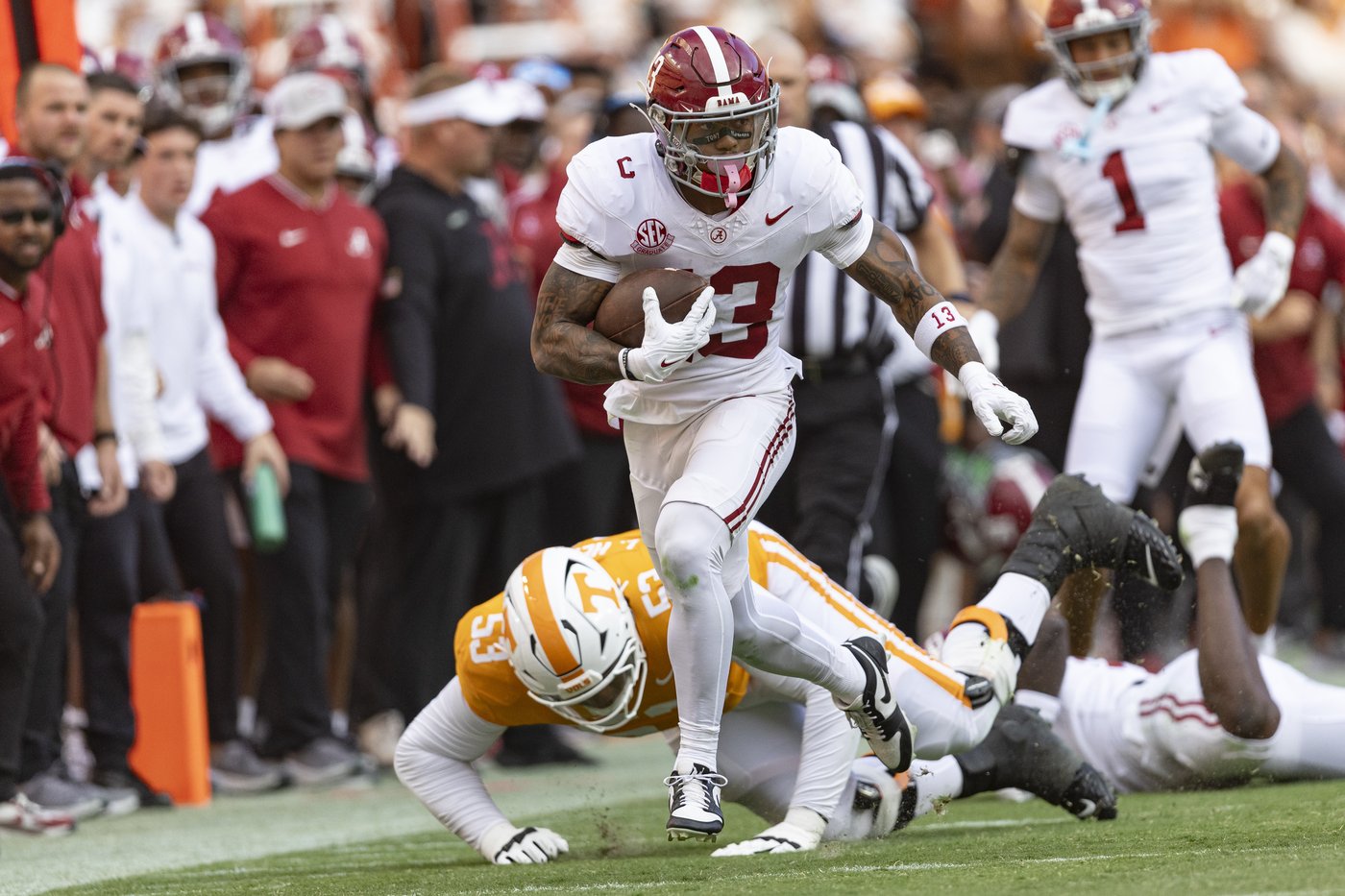 Sampson scores twice, Iamaleava overcomes early struggles in Tennessee's 24-17 victory over Alabama | iNFOnews.ca