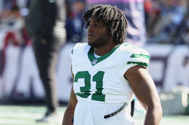 Jets' David Bailey dealing with groin issue, T'Vondre Sweat sidelined with knee injury | iNFOnews.ca