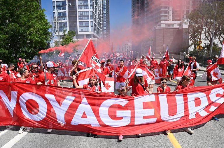 Fans marching to Toronto Stadium ahead of first World Cup game on Canadian soil | iNFOnews.ca