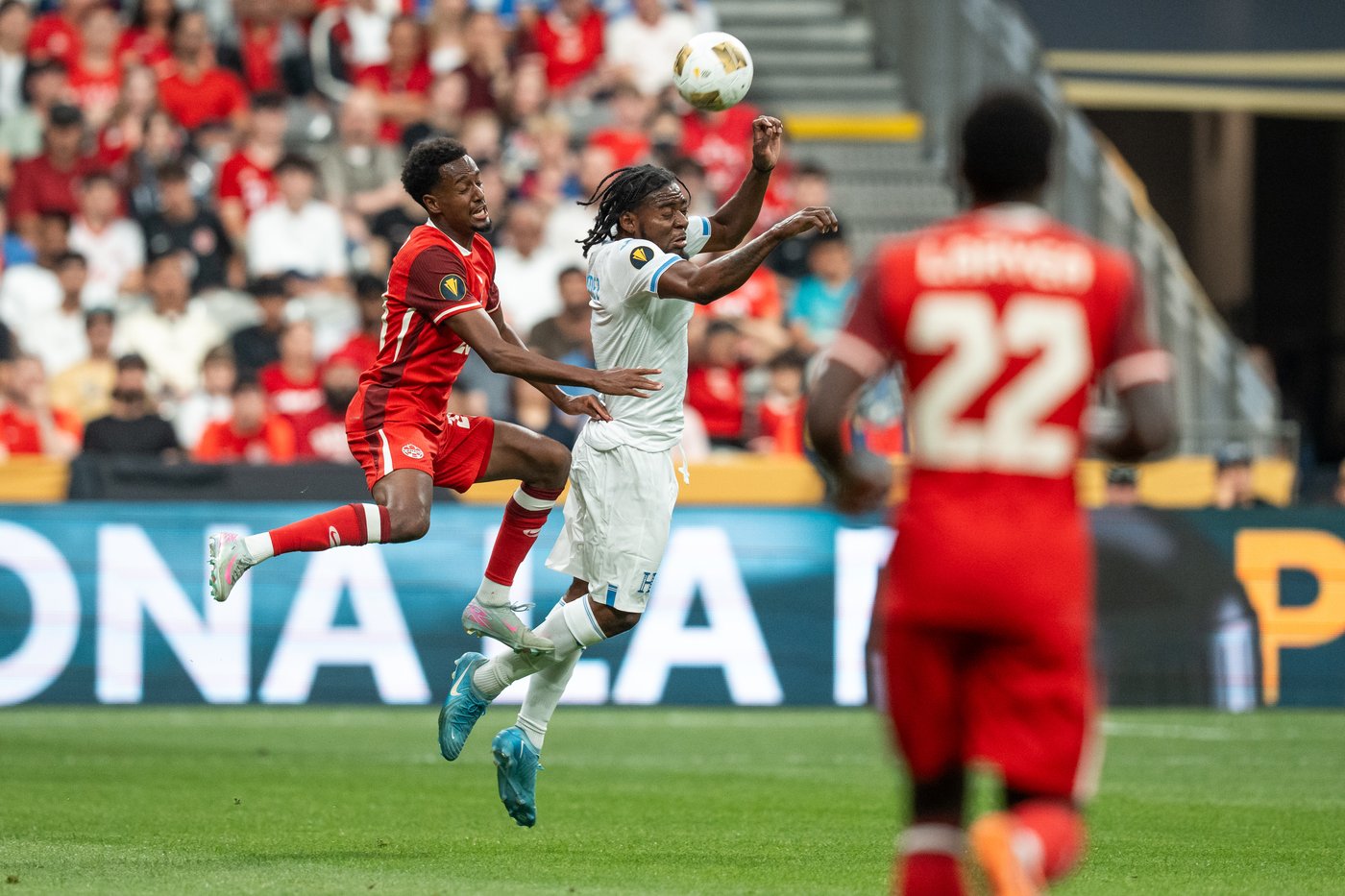 Buchanan's brace lifts Canada to 6-0 Gold Cup win over Honduras | iNFOnews.ca
