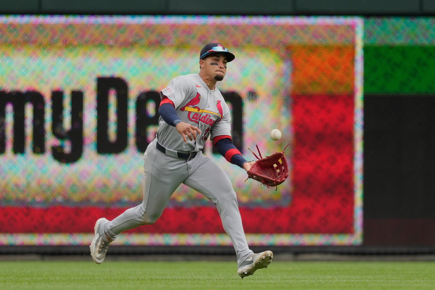 Cardinals' Bryan Torres homers in big league debut, 11 years after first minor league appearance | iNFOnews.ca