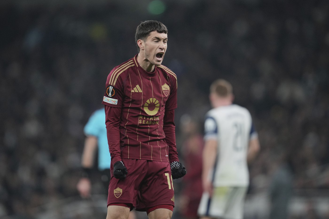 Hojlund scores 2 for Man United to give Amorim winning home debut in Europa League | iNFOnews.ca