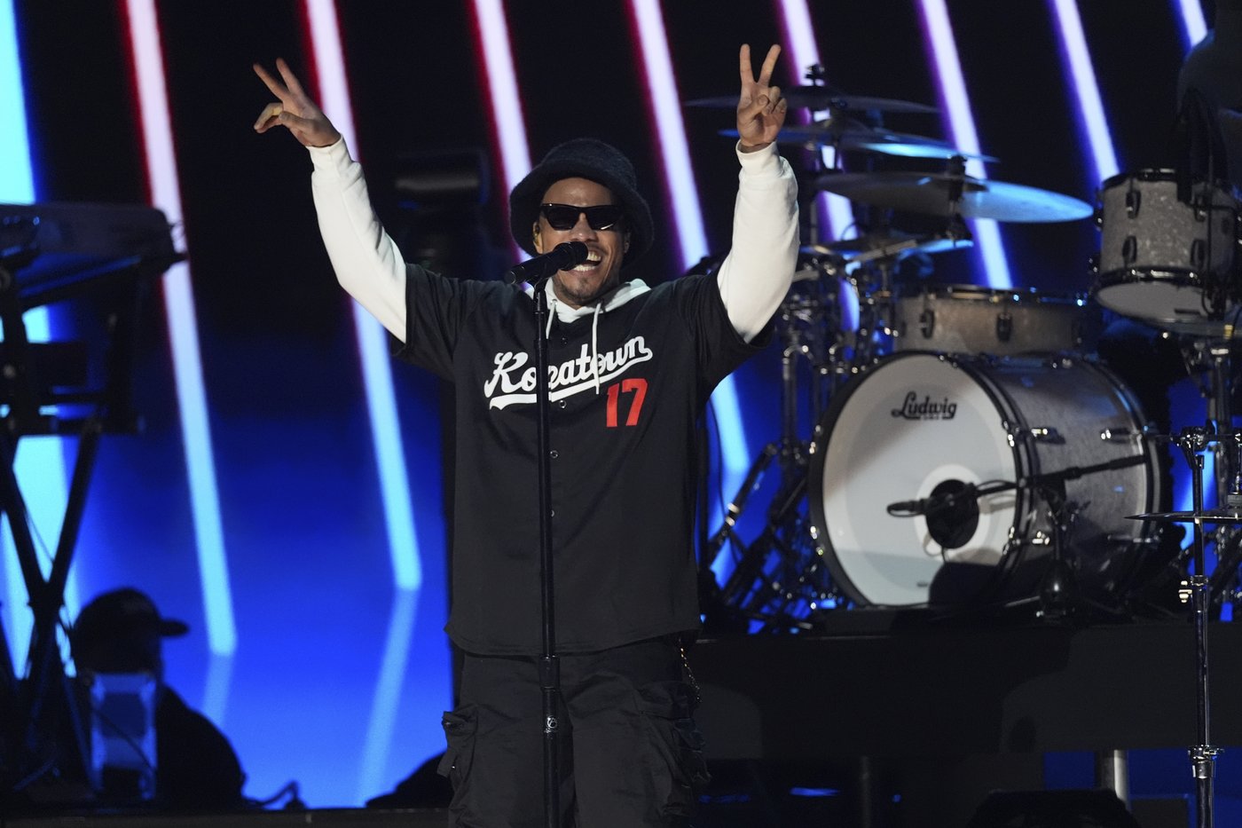 FireAid combines music’s biggest acts and stories of loss to raise money for LA wildfire relief | iNFOnews.ca