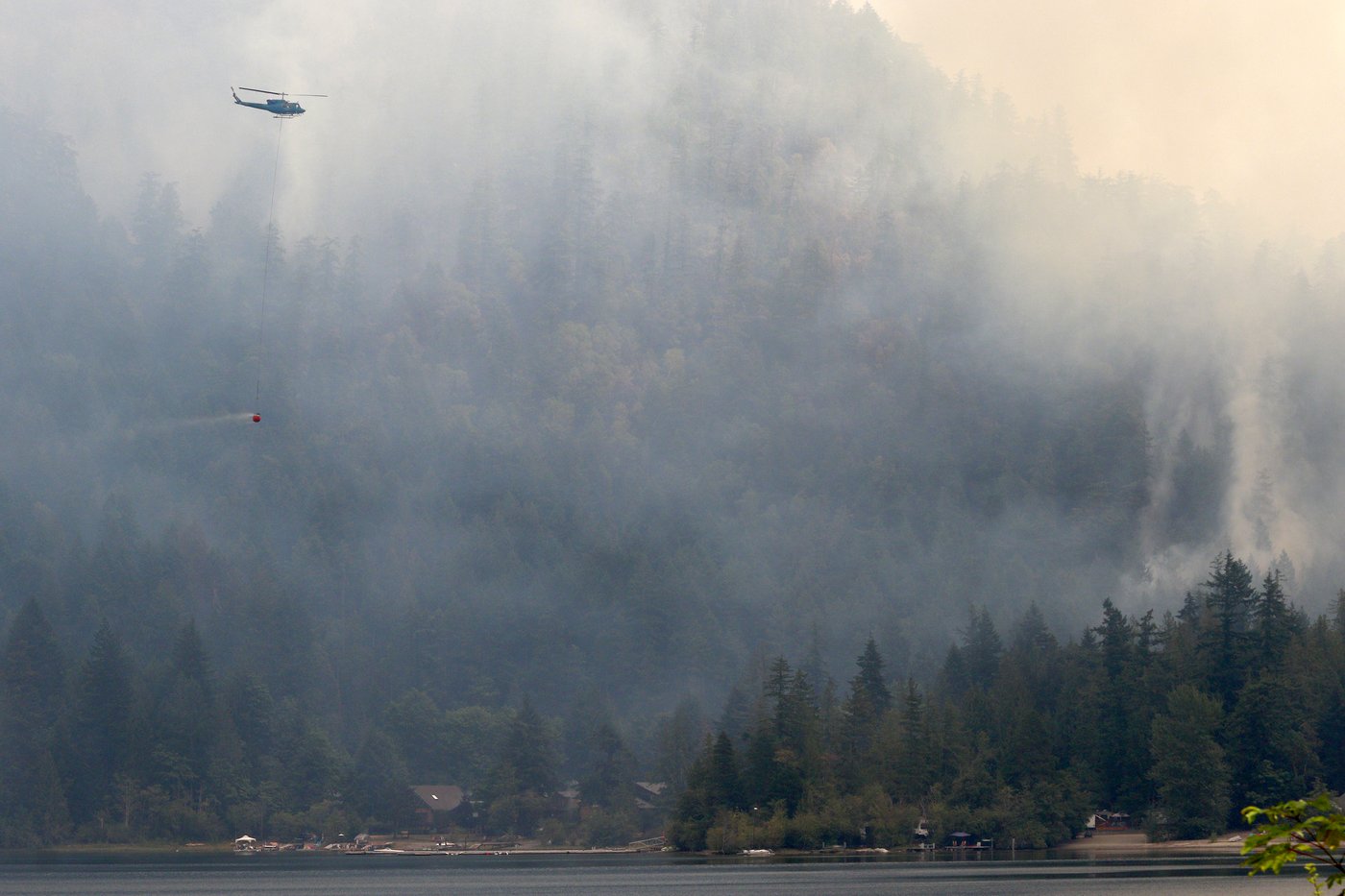 'Decades of memories': crews prioritize homes in Vancouver Island wildfire fight | iNFOnews.ca 'Decades of memories': crews prioritize homes in Vancouver Island wildfire fight | iNFOnews.ca